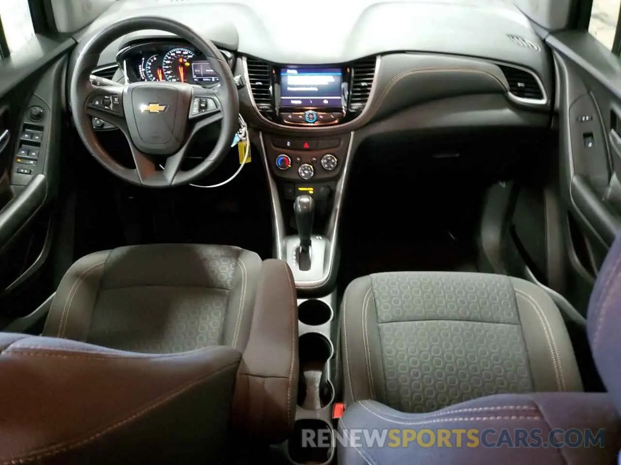 8 Фотография поврежденного автомобиля KL7CJNSB2MB316352 CHEVROLET TRAX 2021