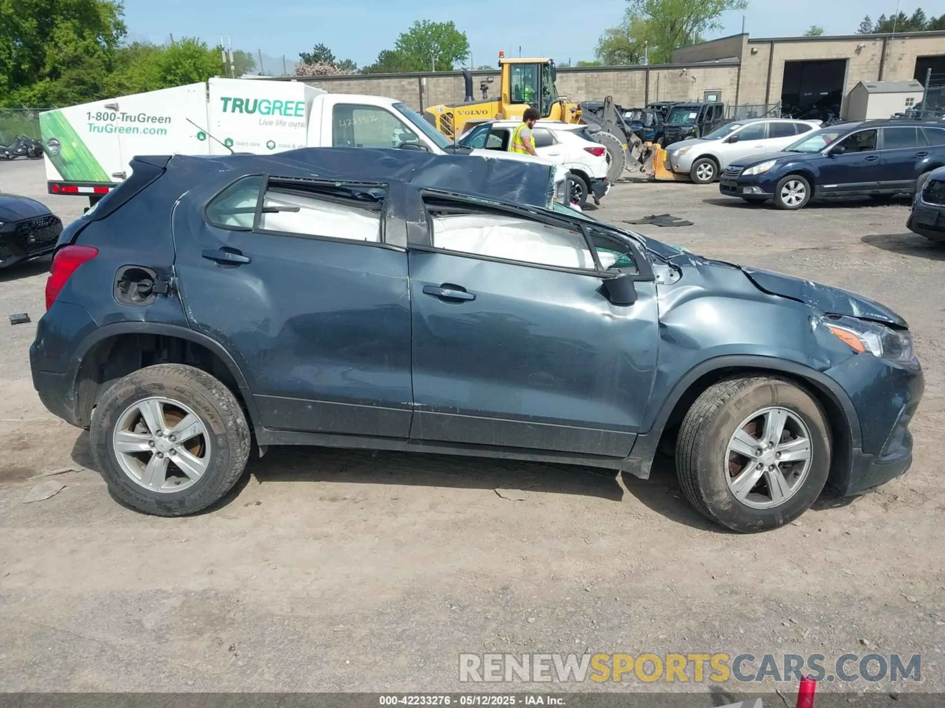 12 Photograph of a damaged car KL7CJNSB5MB339270 CHEVROLET TRAX 2021