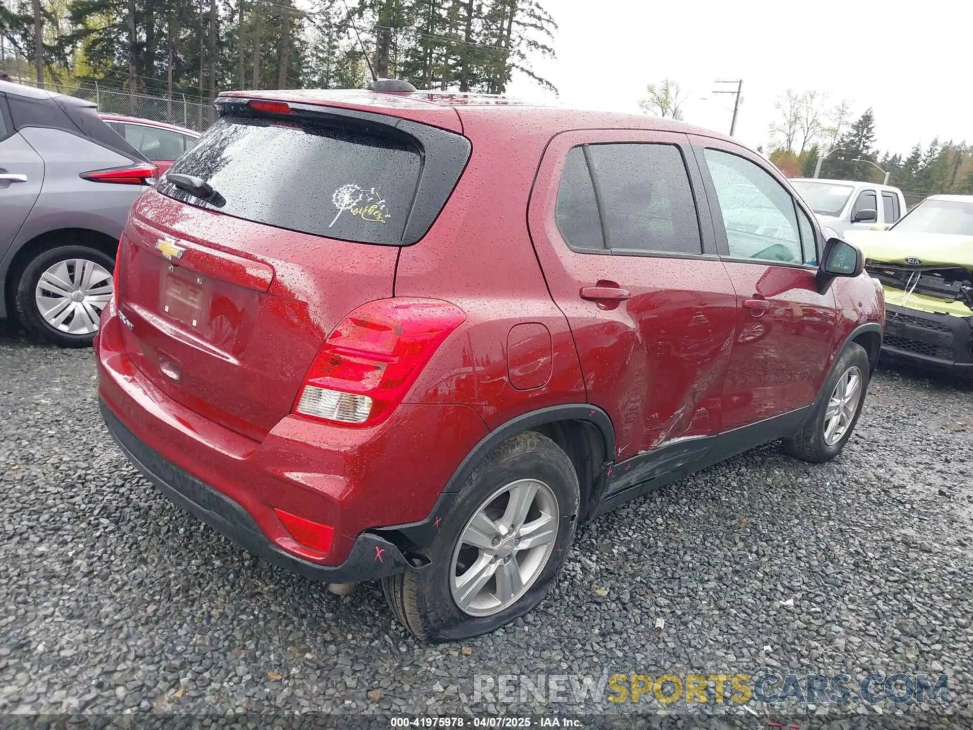 4 Фотография поврежденного автомобиля KL7CJNSB8MB359898 CHEVROLET TRAX 2021