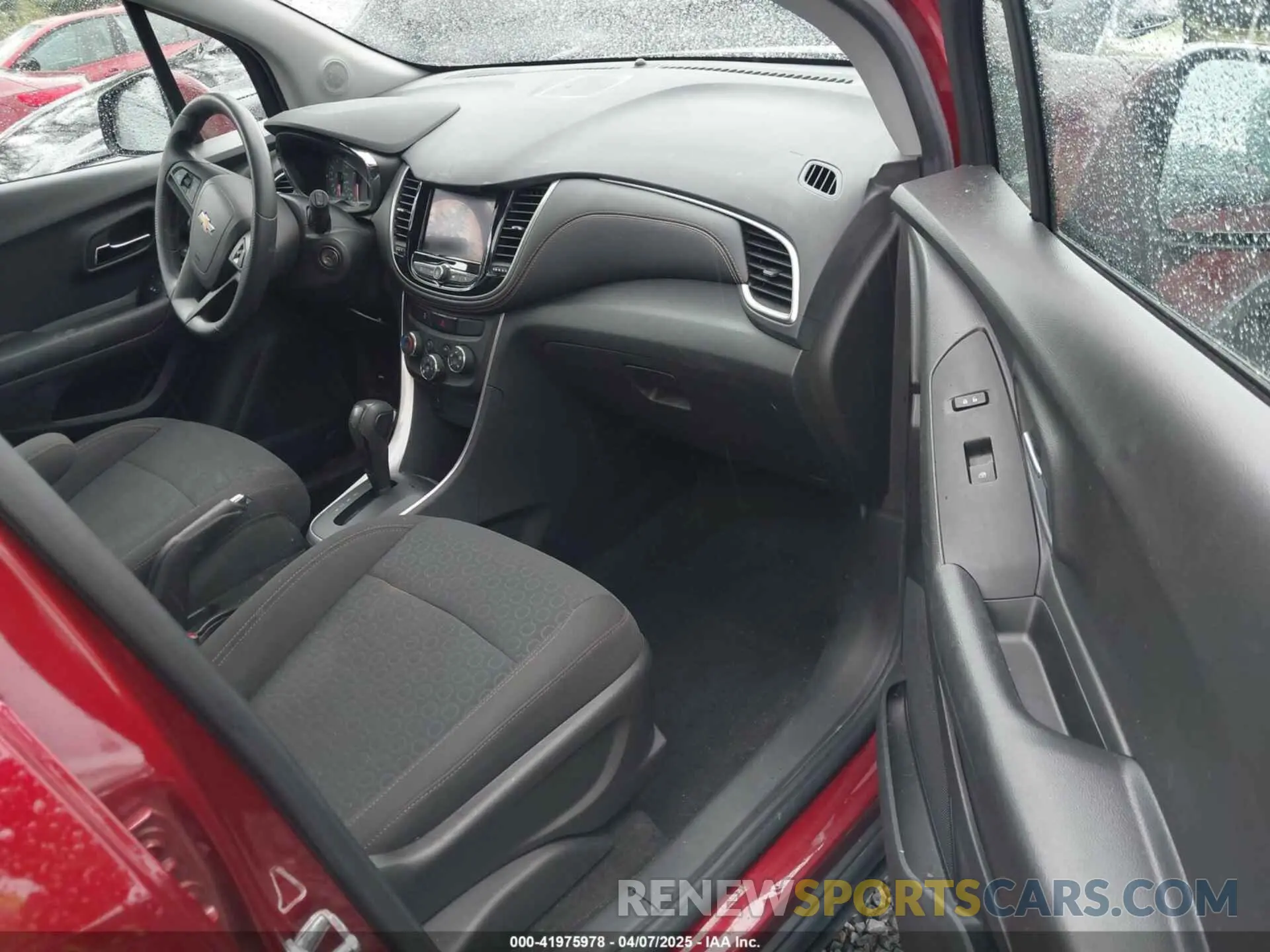 5 Фотография поврежденного автомобиля KL7CJNSB8MB359898 CHEVROLET TRAX 2021