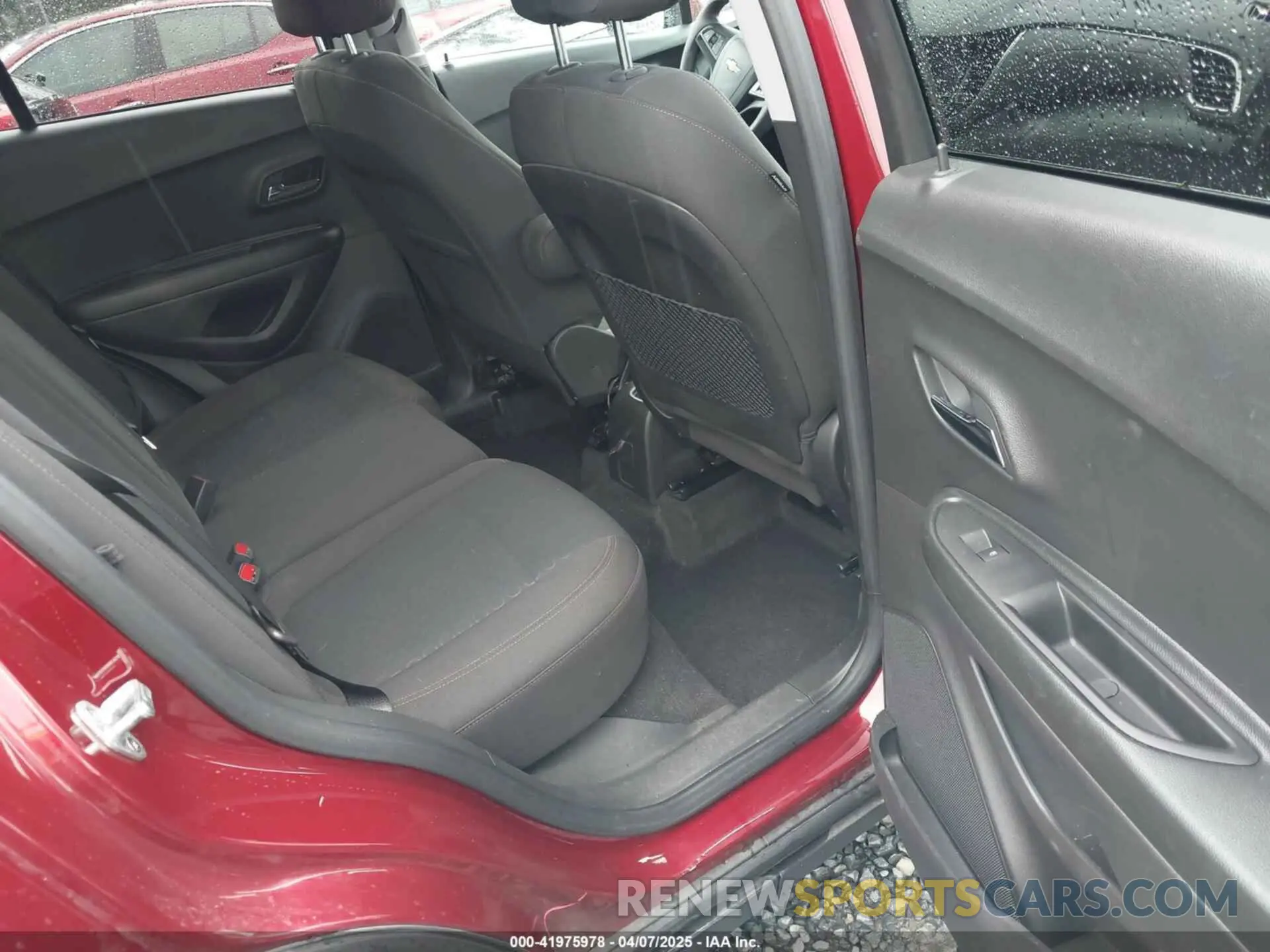 8 Фотография поврежденного автомобиля KL7CJNSB8MB359898 CHEVROLET TRAX 2021