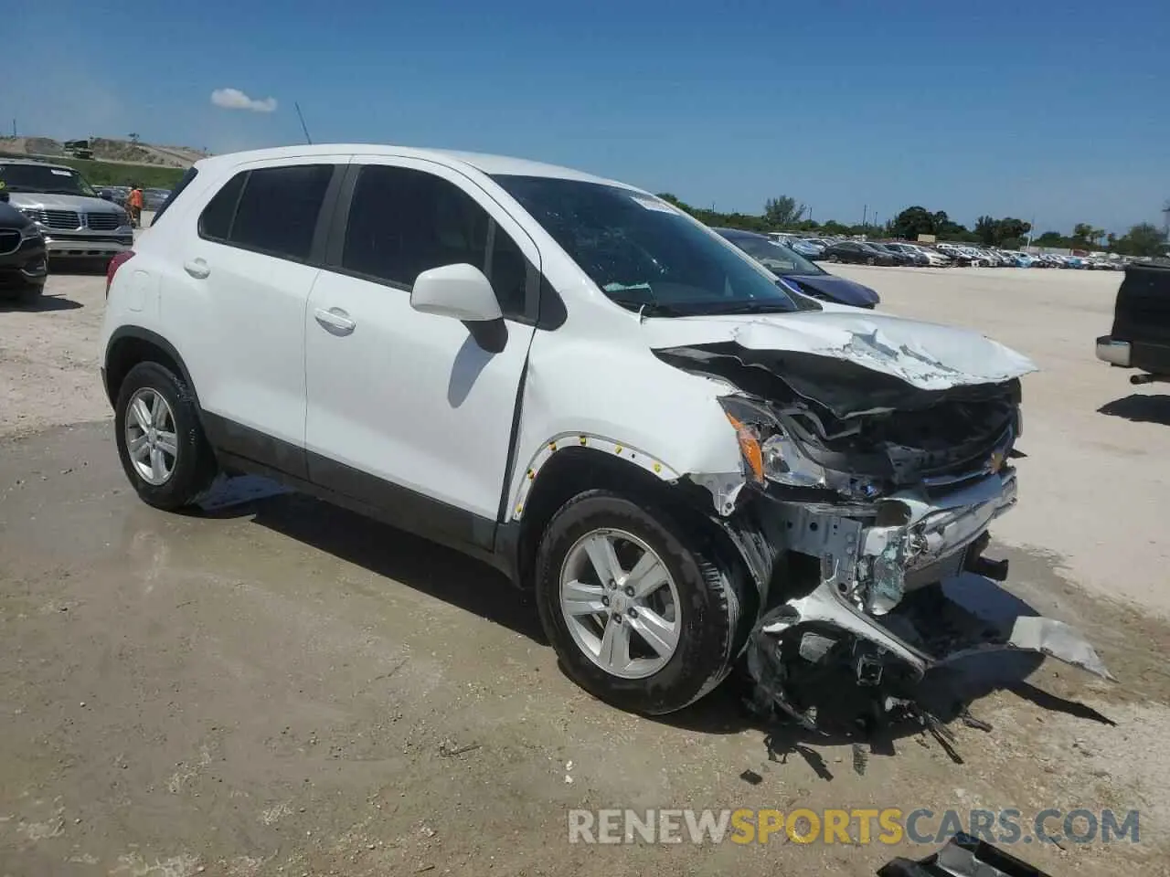4 Photograph of a damaged car KL7CJNSB9MB351227 CHEVROLET TRAX 2021