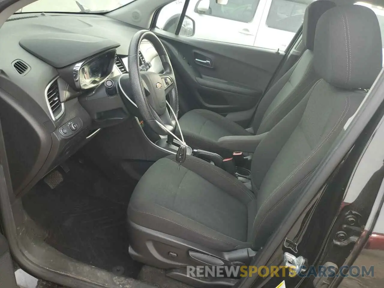 7 Фотография поврежденного автомобиля KL7CJNSB9MB357366 CHEVROLET TRAX 2021
