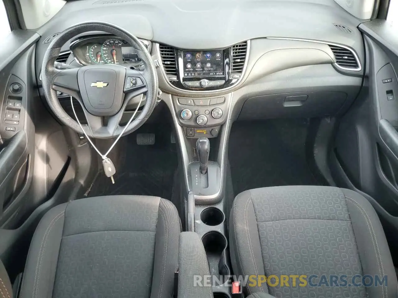 8 Фотография поврежденного автомобиля KL7CJNSB9MB357366 CHEVROLET TRAX 2021