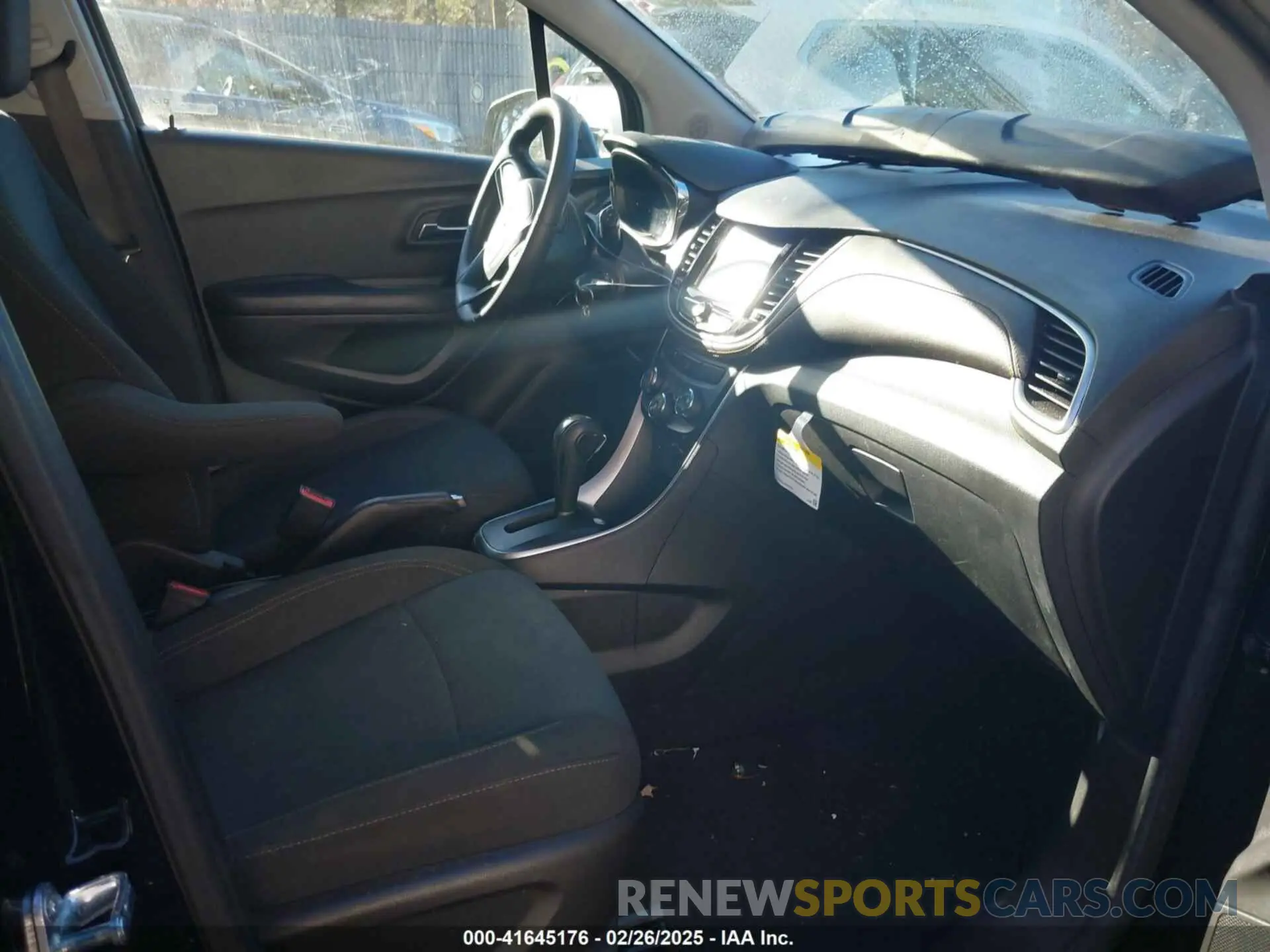 5 Фотография поврежденного автомобиля KL7CJNSM0MB377281 CHEVROLET TRAX 2021