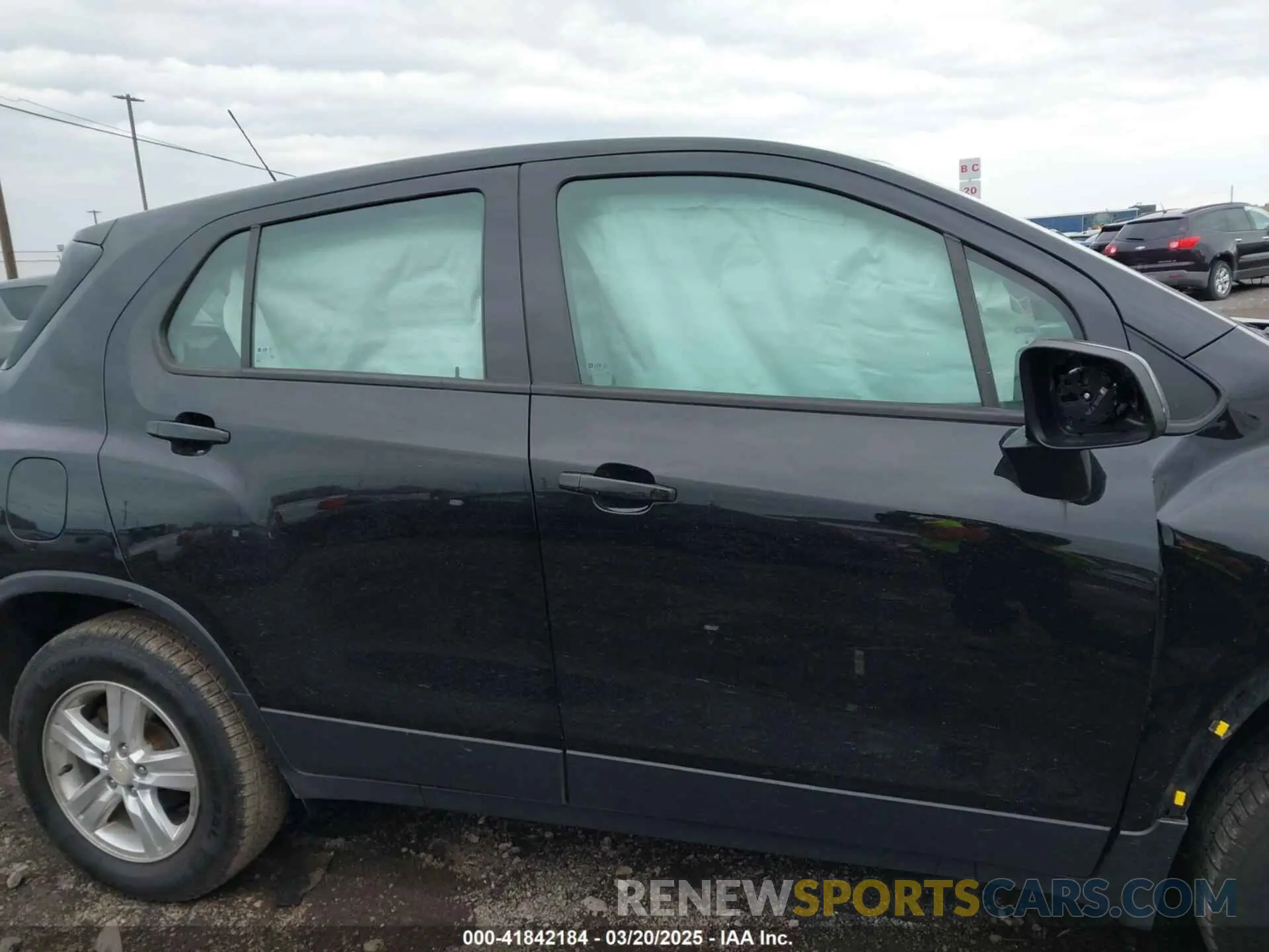 13 Фотография поврежденного автомобиля KL7CJNSM1MB361915 CHEVROLET TRAX 2021