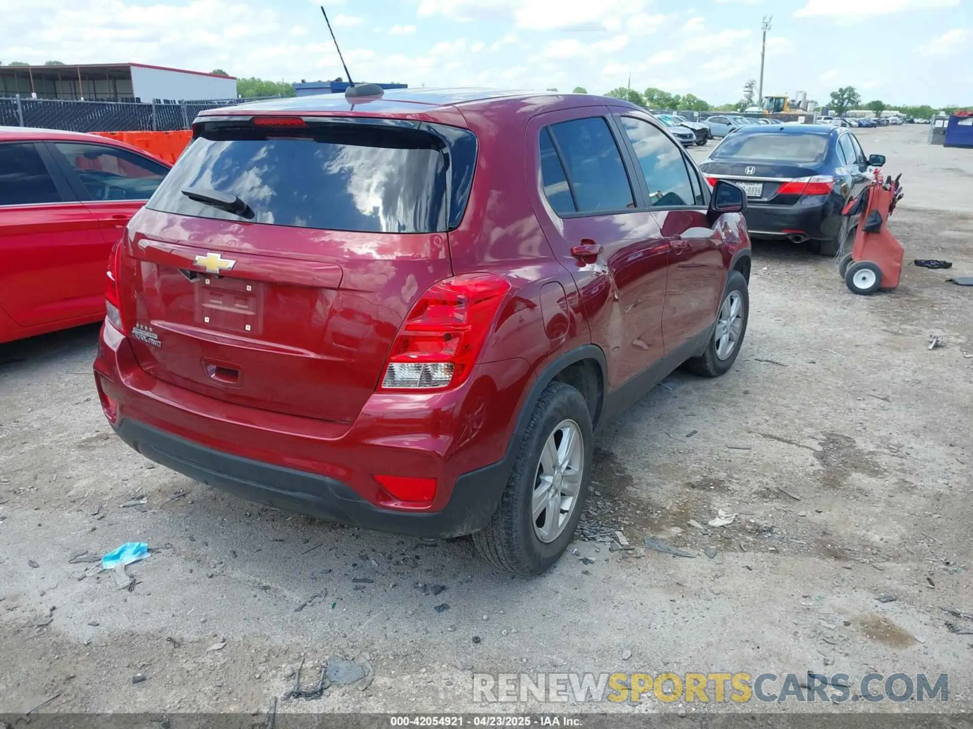 4 Photograph of a damaged car KL7CJNSM2MB376505 CHEVROLET TRAX 2021