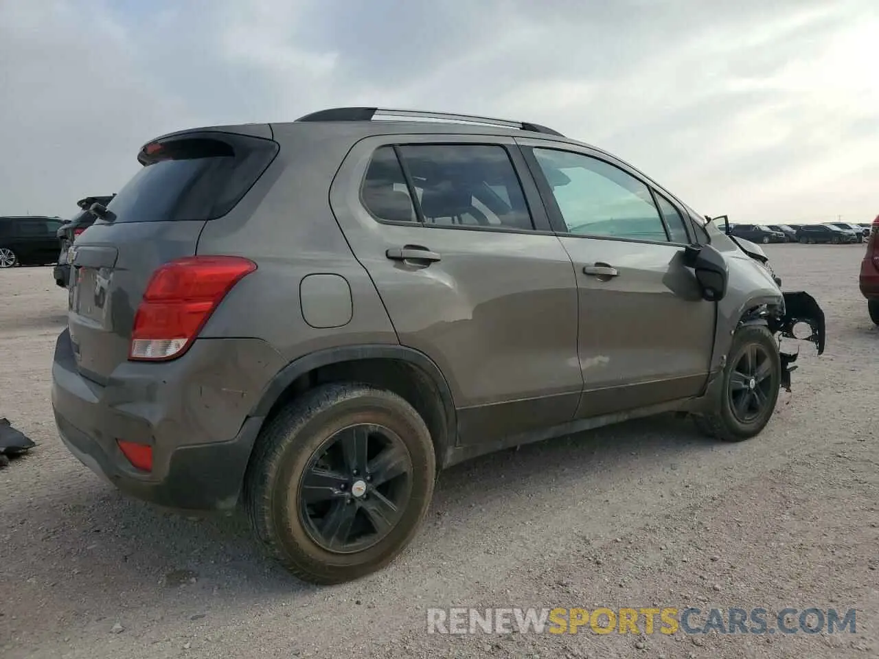 3 Photograph of a damaged car KL7CJPSB2MB323572 CHEVROLET TRAX 2021