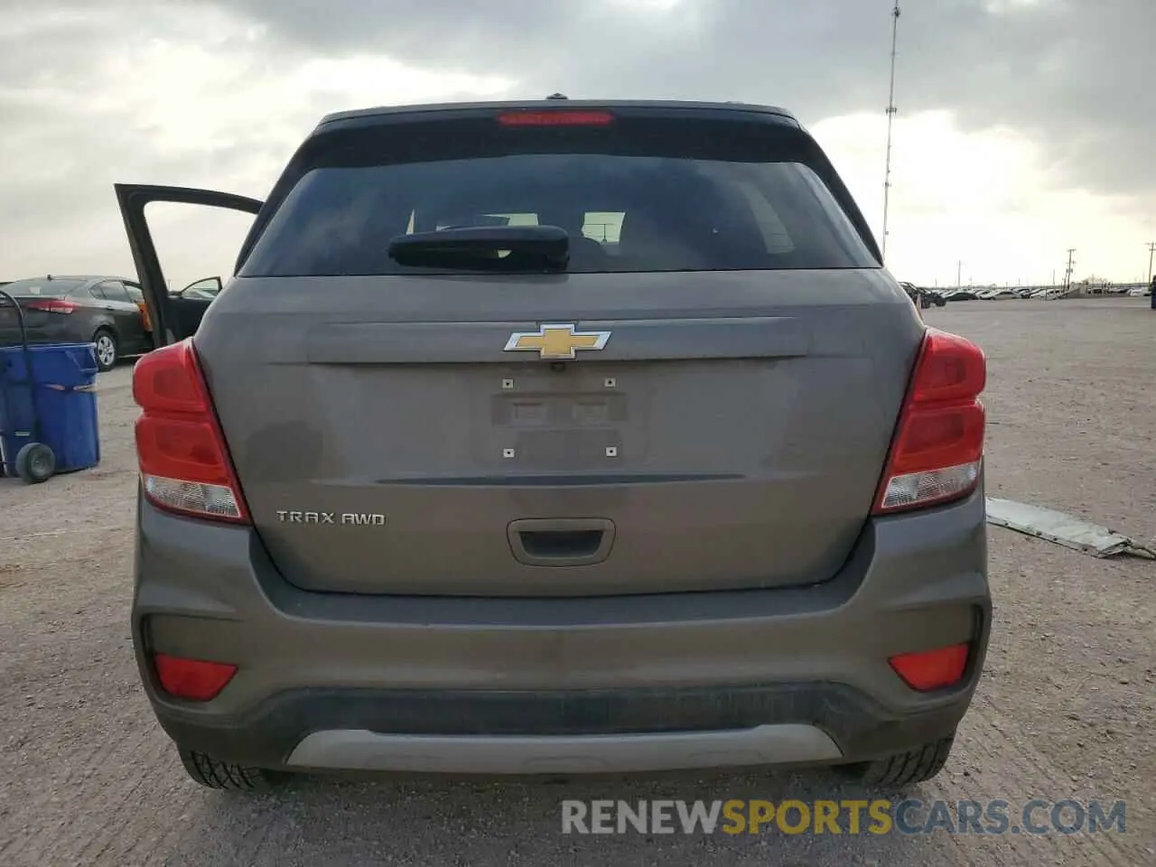 6 Photograph of a damaged car KL7CJPSB2MB323572 CHEVROLET TRAX 2021