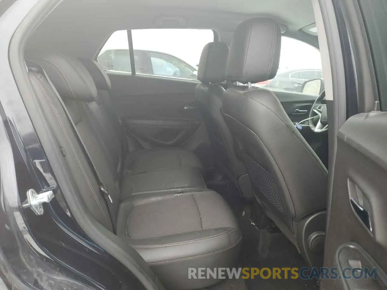 11 Фотография поврежденного автомобиля KL7CJPSB2MB350836 CHEVROLET TRAX 2021