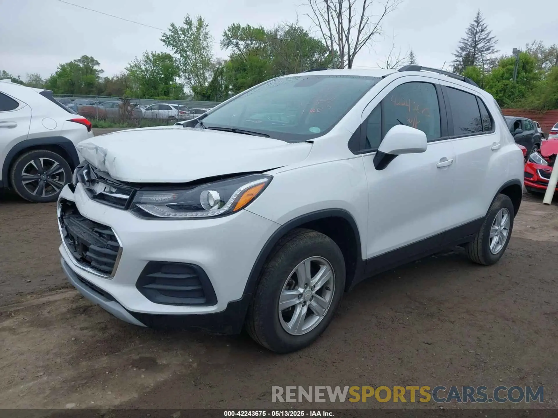 2 Photograph of a damaged car KL7CJPSB2MB358581 CHEVROLET TRAX 2021