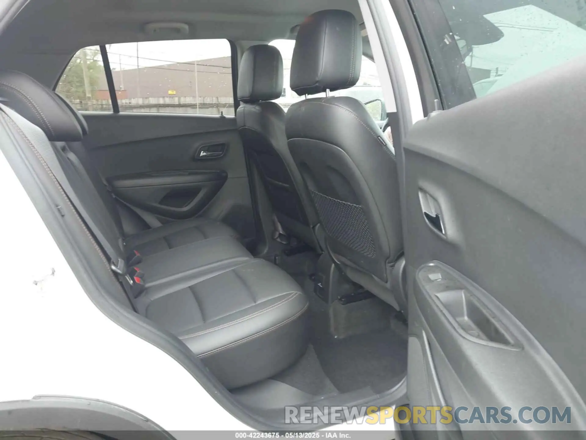 8 Photograph of a damaged car KL7CJPSB2MB358581 CHEVROLET TRAX 2021