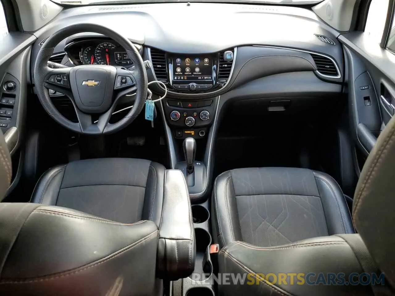 8 Photograph of a damaged car KL7CJPSB3MB325489 CHEVROLET TRAX 2021