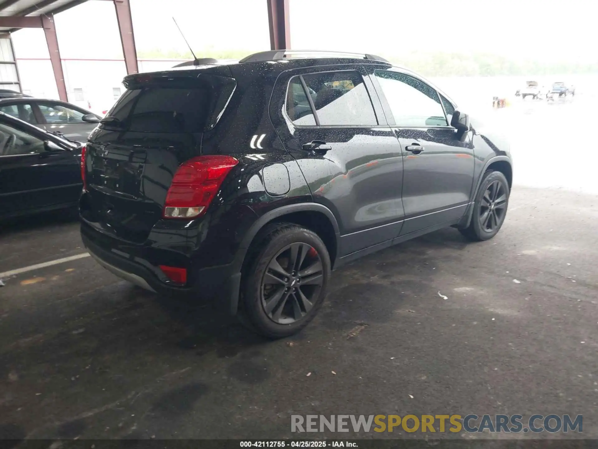 4 Фотография поврежденного автомобиля KL7CJPSB3MB351557 CHEVROLET TRAX 2021