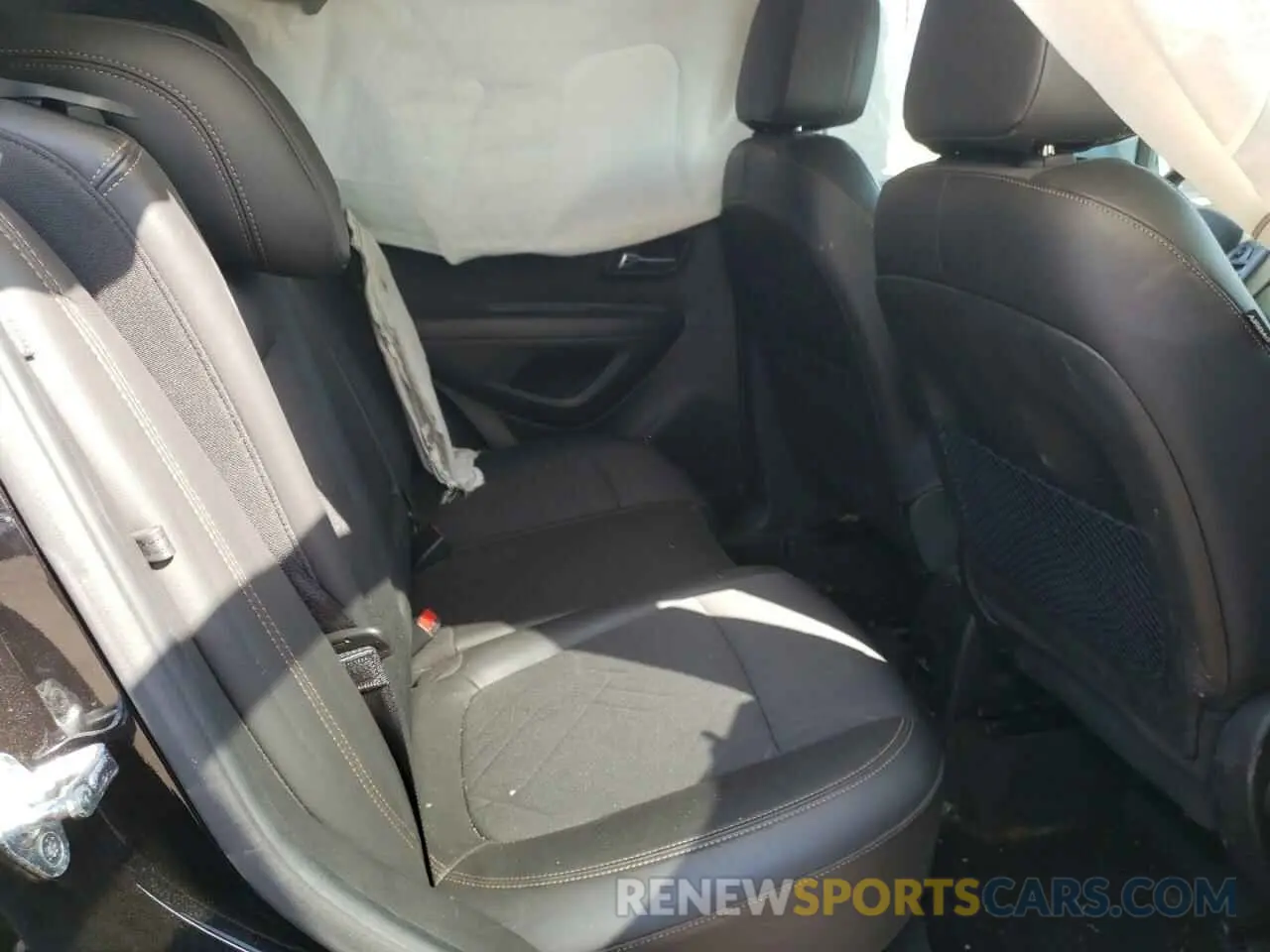 10 Photograph of a damaged car KL7CJPSB5MB303283 CHEVROLET TRAX 2021