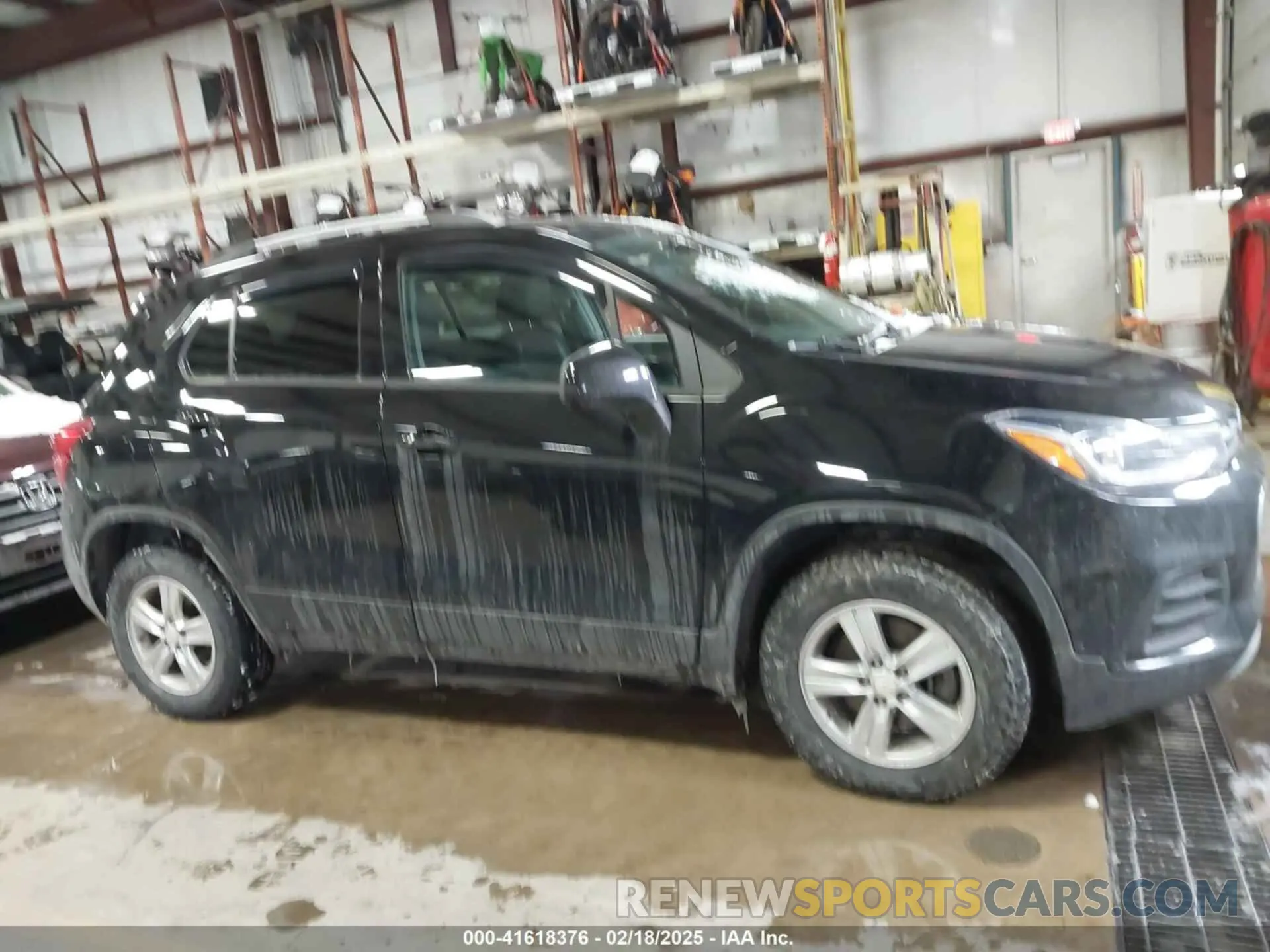 13 Photograph of a damaged car KL7CJPSB5MB353097 CHEVROLET TRAX 2021