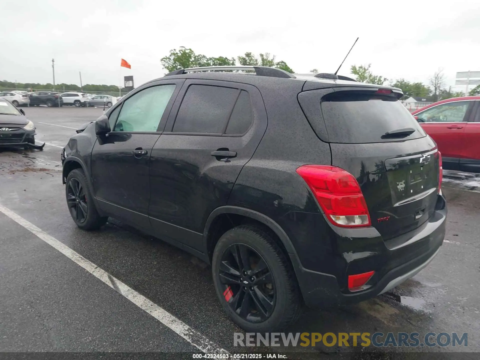 3 Фотография поврежденного автомобиля KL7CJPSB7MB334762 CHEVROLET TRAX 2021