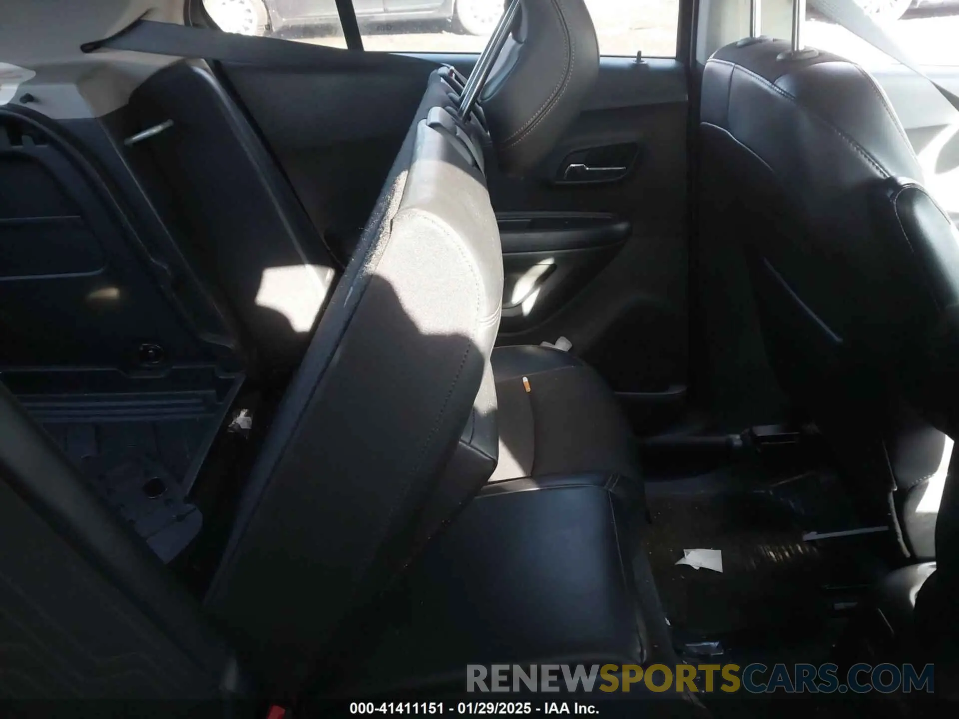 8 Фотография поврежденного автомобиля KL7CJPSB7MB354316 CHEVROLET TRAX 2021