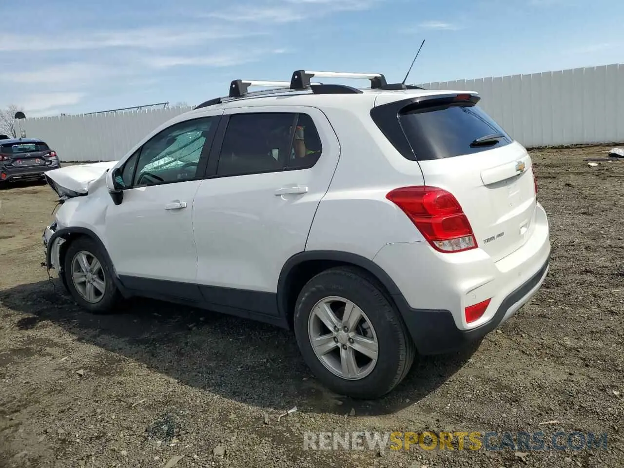 2 Фотография поврежденного автомобиля KL7CJPSB9MB326050 CHEVROLET TRAX 2021