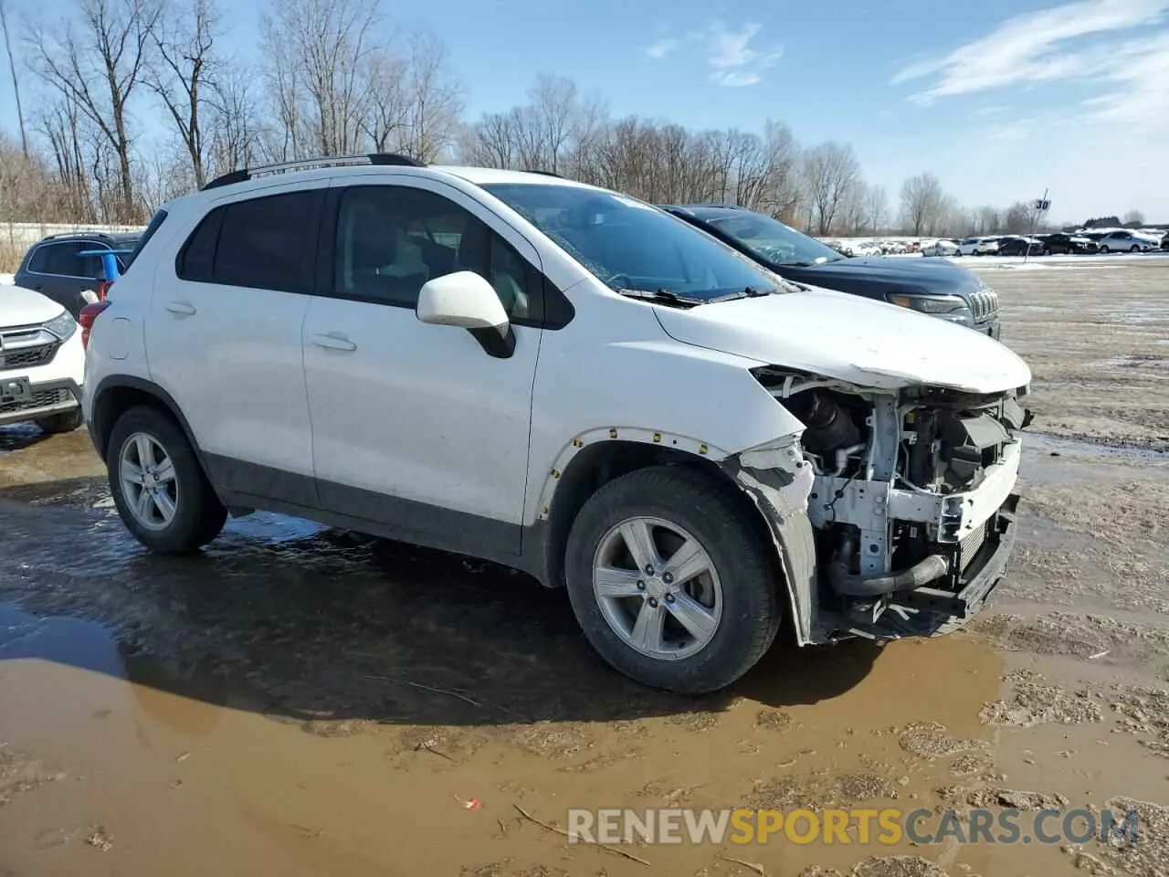 4 Photograph of a damaged car KL7CJPSM0MB369077 CHEVROLET TRAX 2021