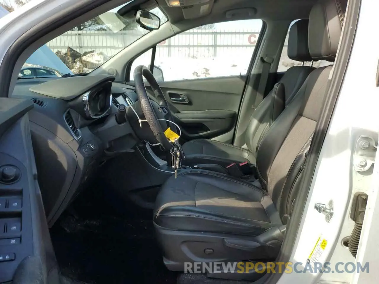7 Photograph of a damaged car KL7CJPSM0MB369077 CHEVROLET TRAX 2021