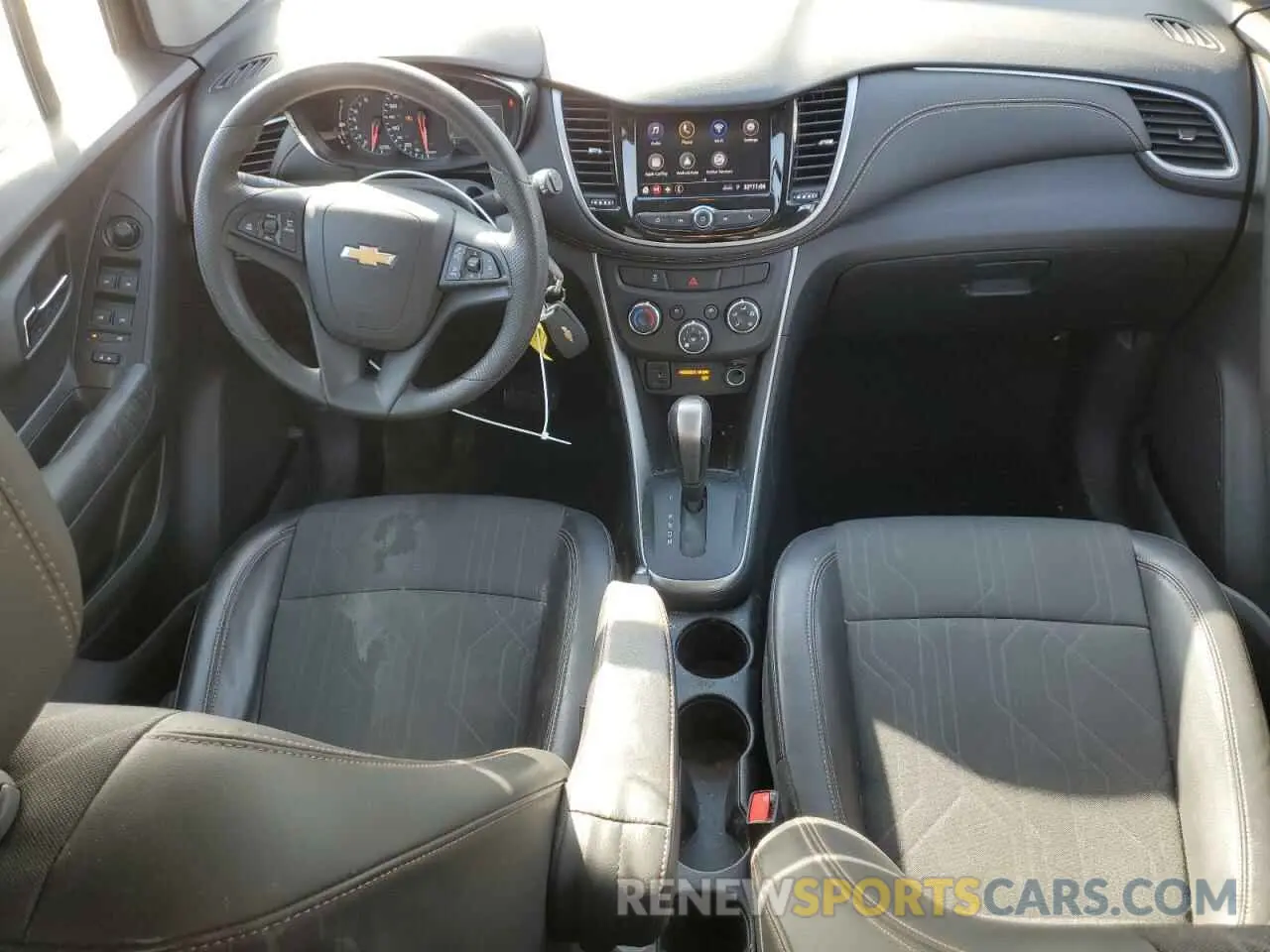 8 Photograph of a damaged car KL7CJPSM0MB369077 CHEVROLET TRAX 2021