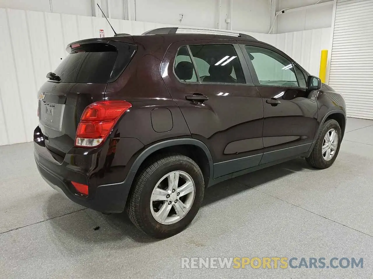 3 Photograph of a damaged car KL7CJPSM2MB373373 CHEVROLET TRAX 2021