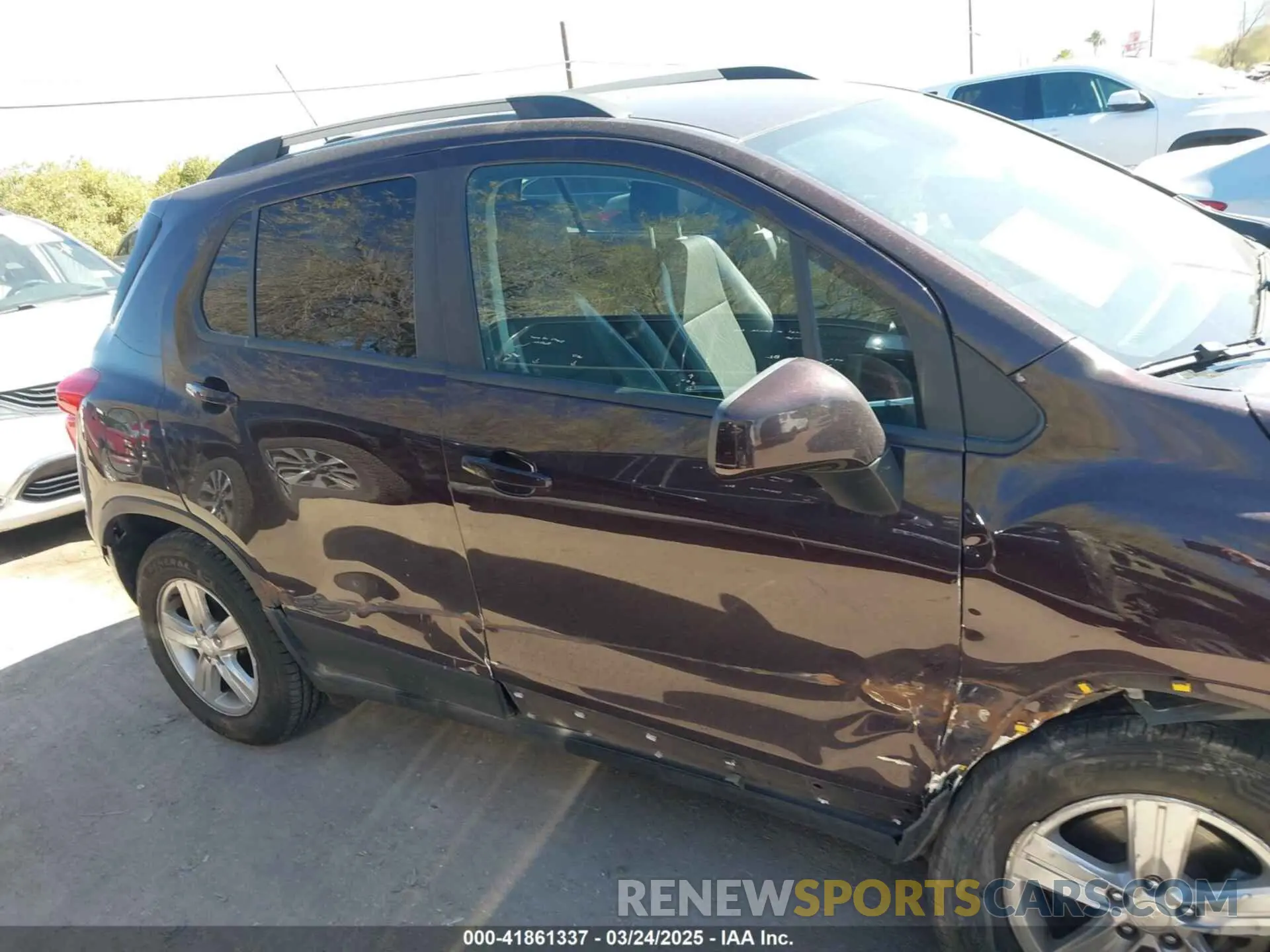 13 Фотография поврежденного автомобиля KL7CJPSM4MB364271 CHEVROLET TRAX 2021
