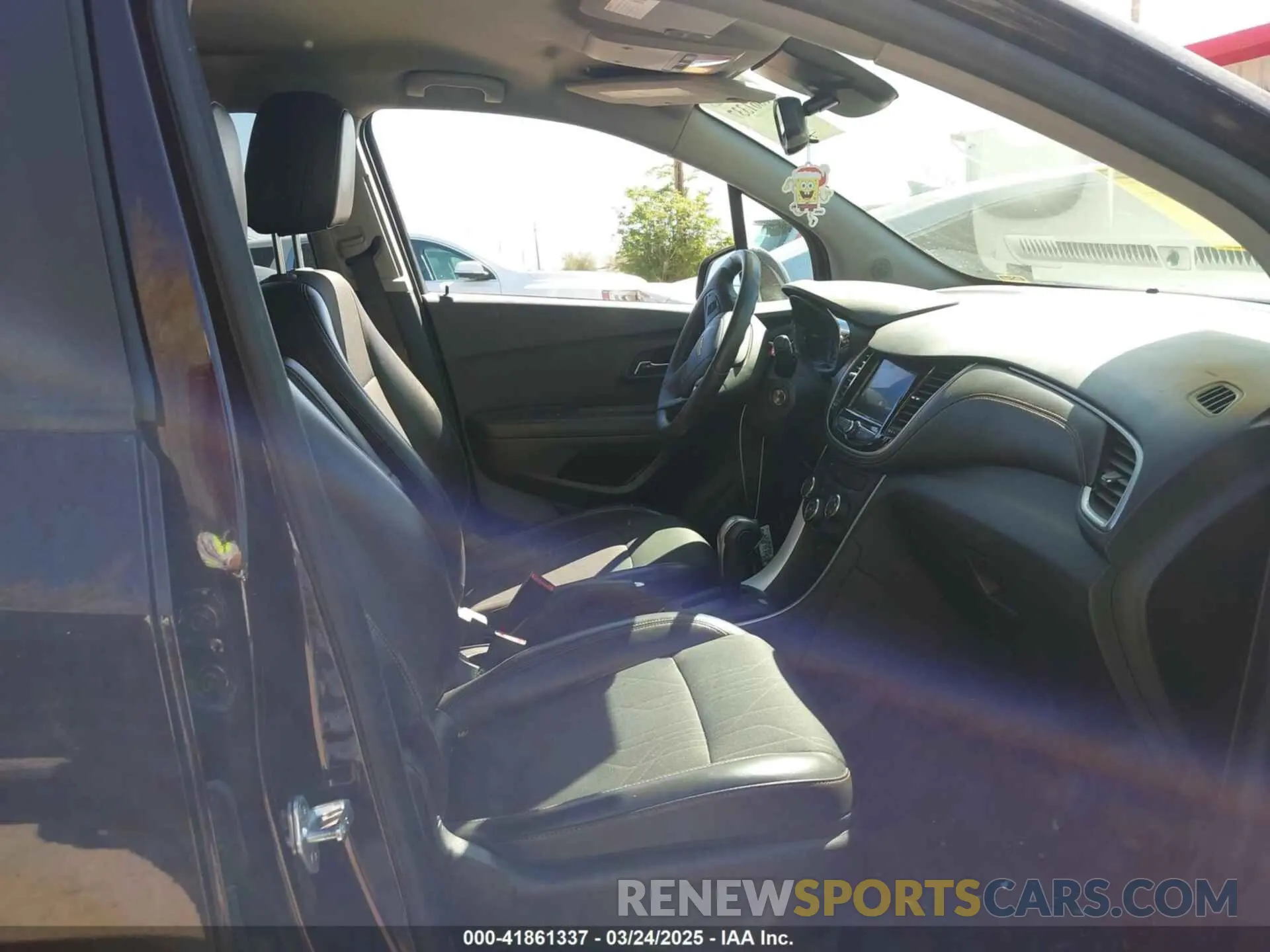 5 Фотография поврежденного автомобиля KL7CJPSM4MB364271 CHEVROLET TRAX 2021
