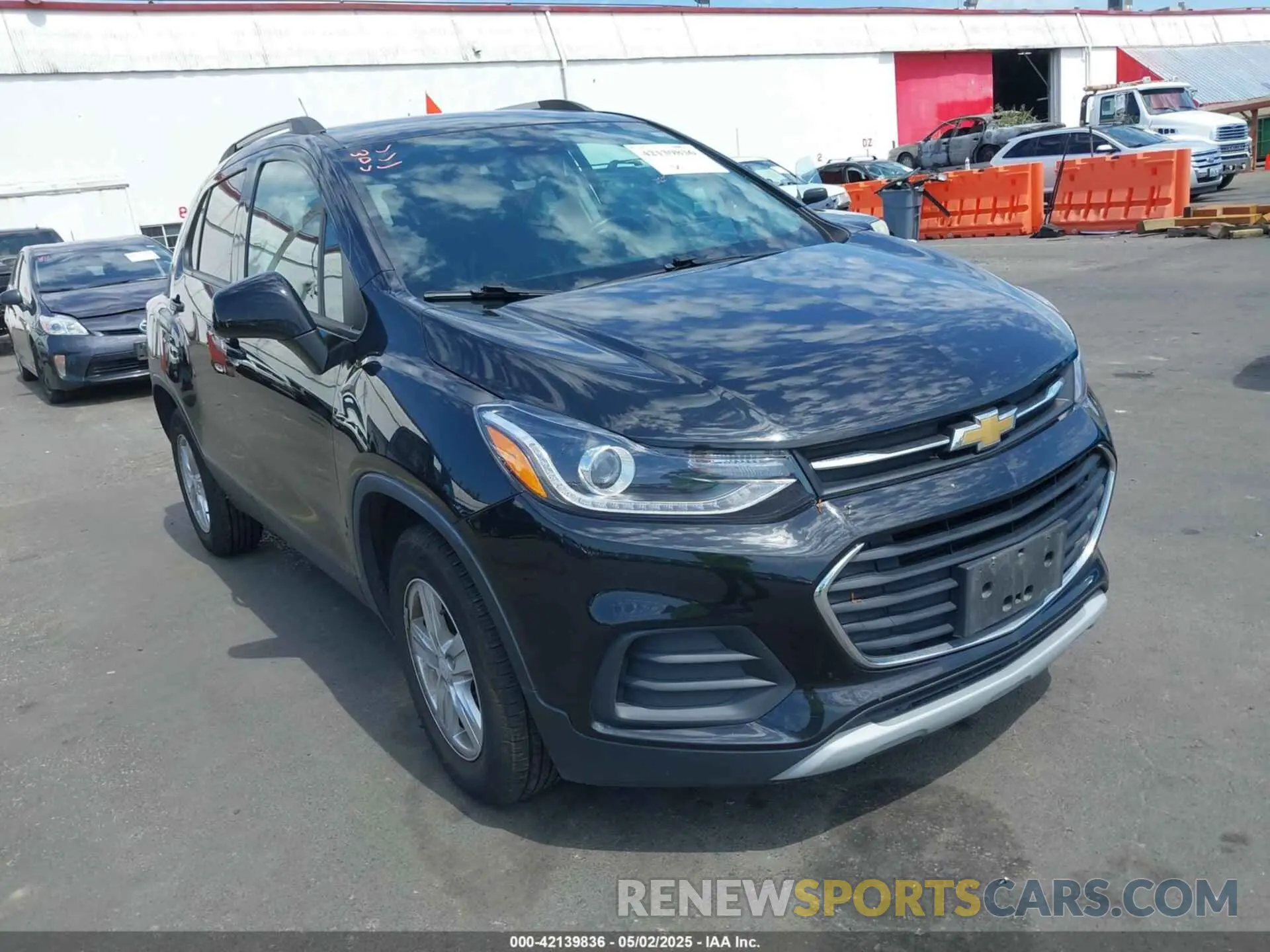 1 Photograph of a damaged car KL7CJPSM5MB365722 CHEVROLET TRAX 2021