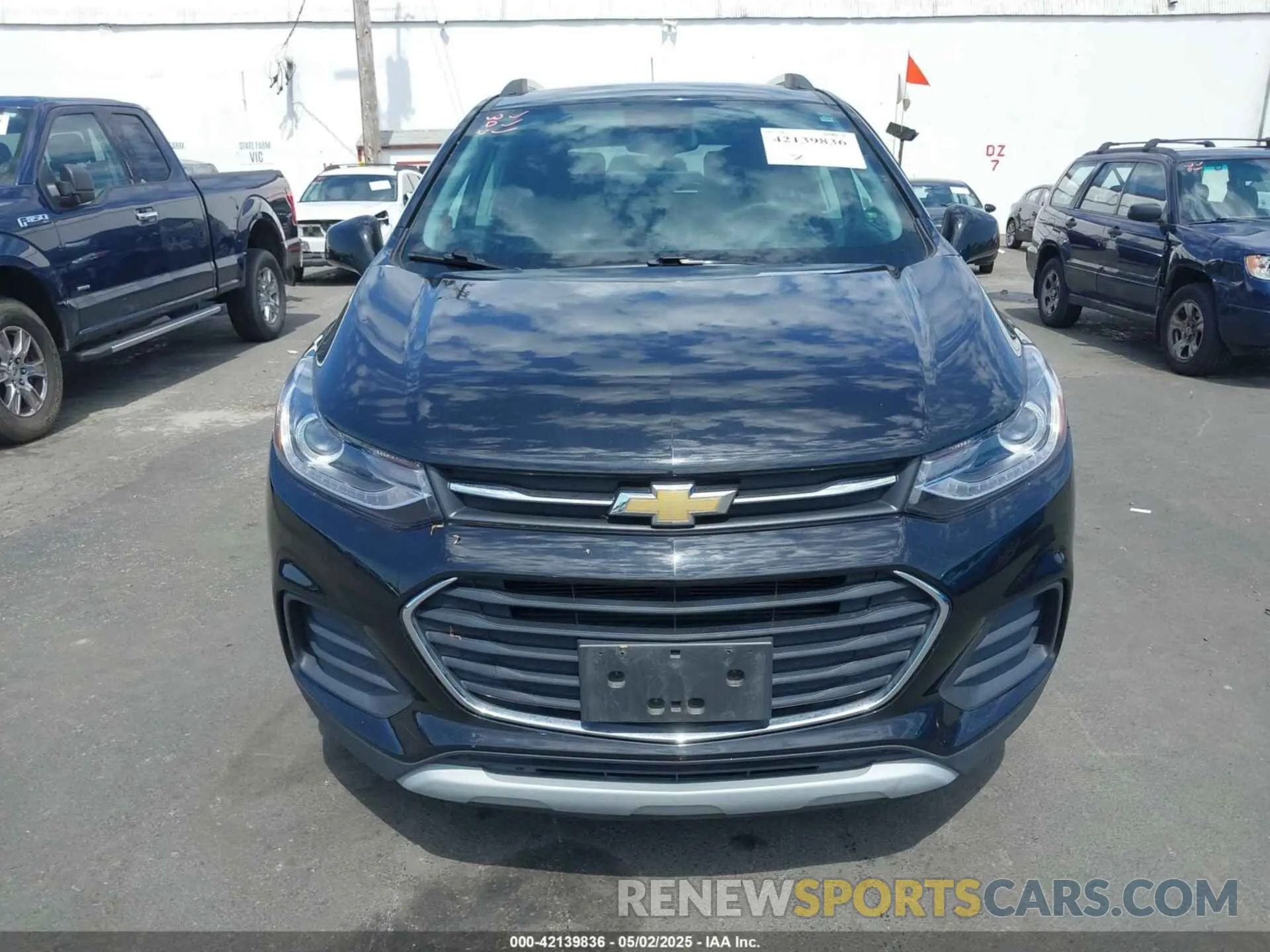 12 Photograph of a damaged car KL7CJPSM5MB365722 CHEVROLET TRAX 2021