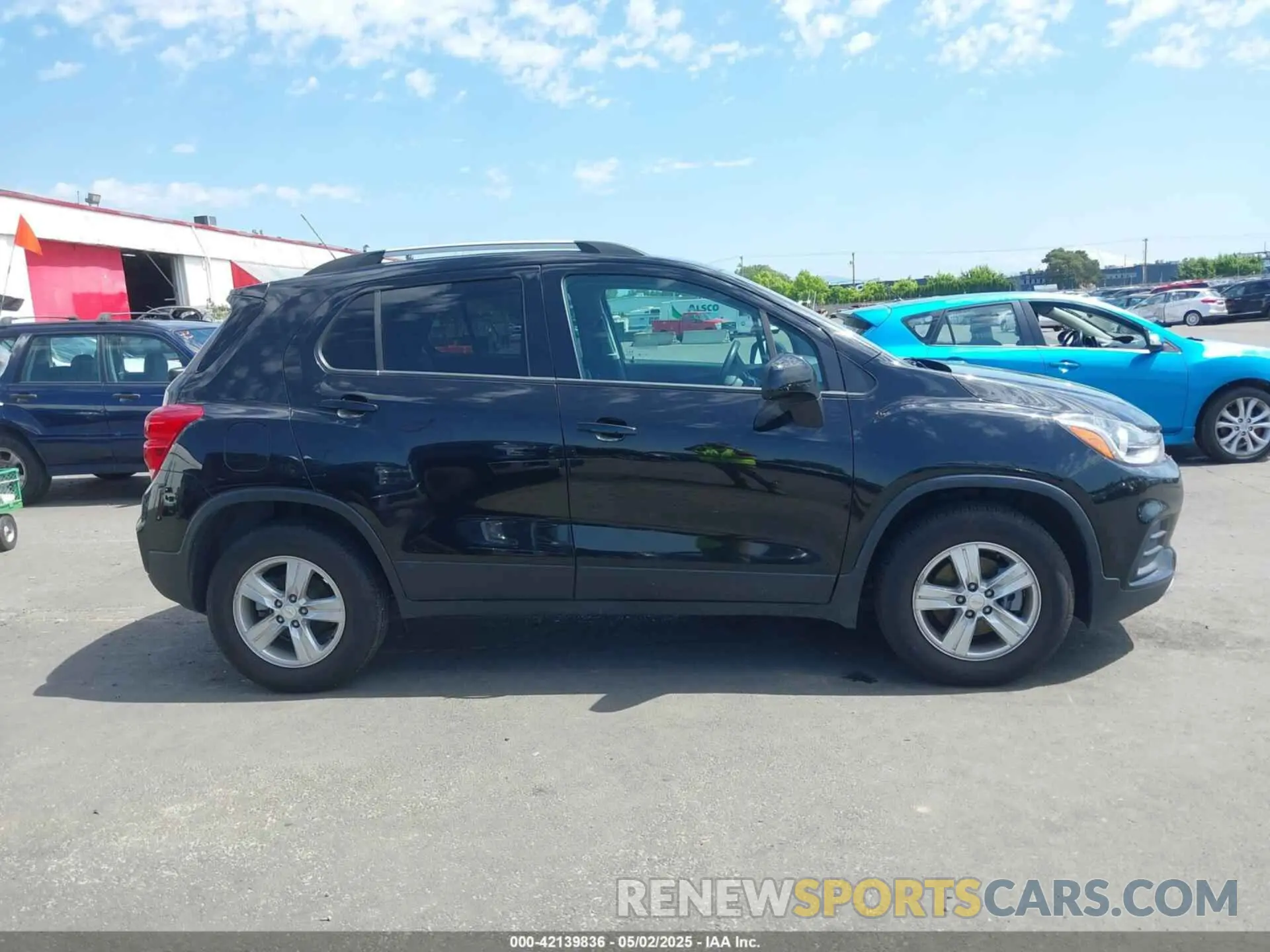 13 Photograph of a damaged car KL7CJPSM5MB365722 CHEVROLET TRAX 2021