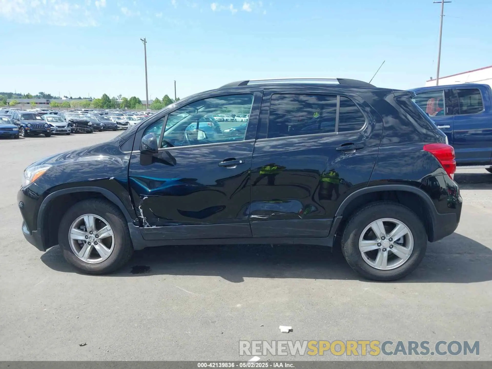 14 Photograph of a damaged car KL7CJPSM5MB365722 CHEVROLET TRAX 2021