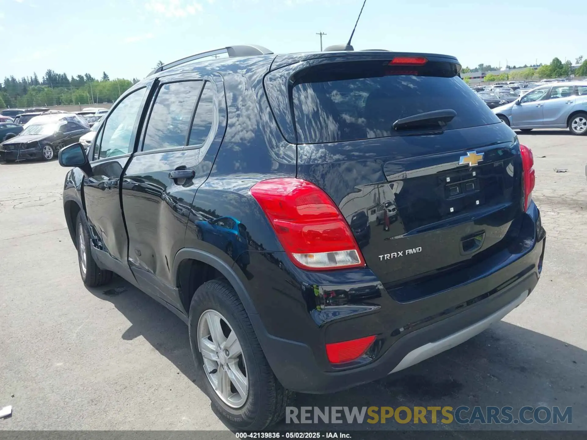 3 Photograph of a damaged car KL7CJPSM5MB365722 CHEVROLET TRAX 2021