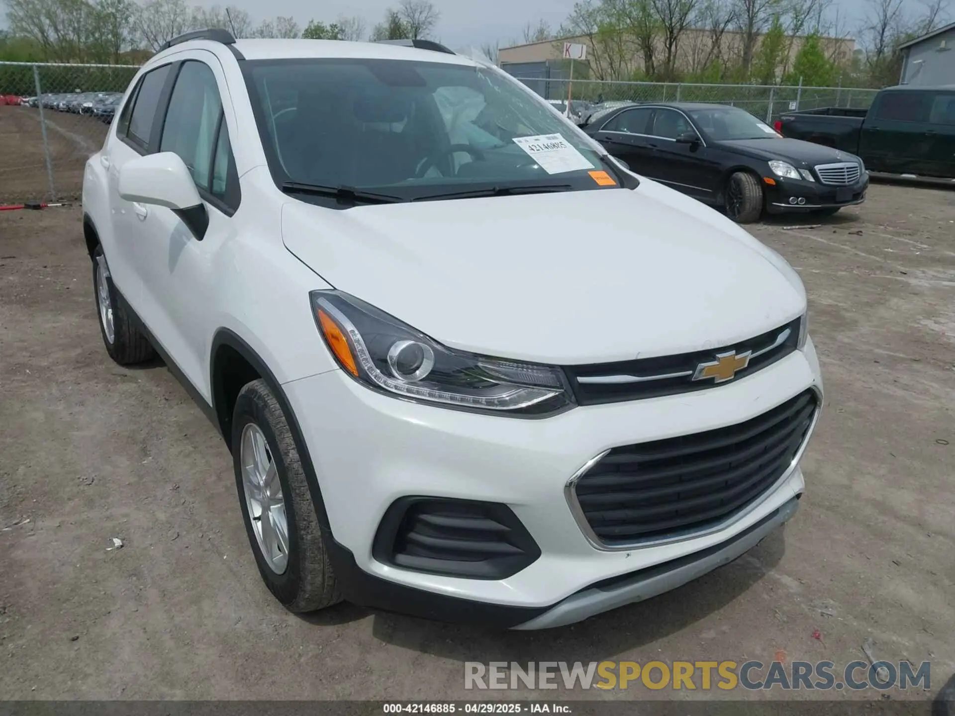 1 Photograph of a damaged car KL7CJPSM5MB369530 CHEVROLET TRAX 2021