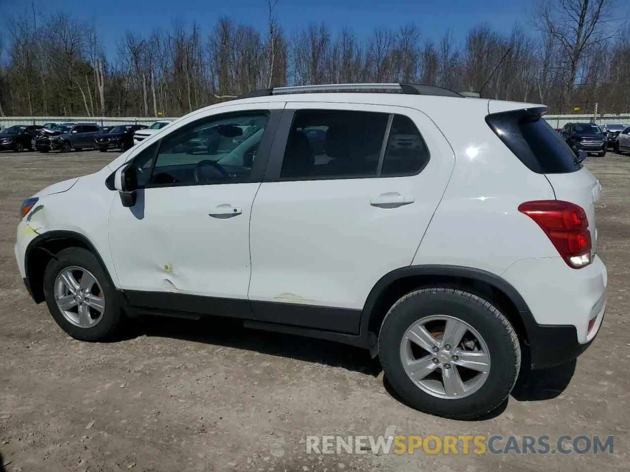 2 Photograph of a damaged car KL7CJPSM5MB372394 CHEVROLET TRAX 2021