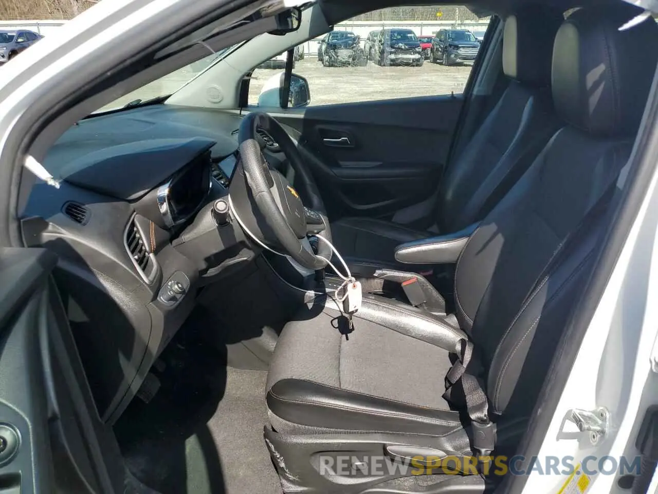 7 Photograph of a damaged car KL7CJPSM5MB372394 CHEVROLET TRAX 2021