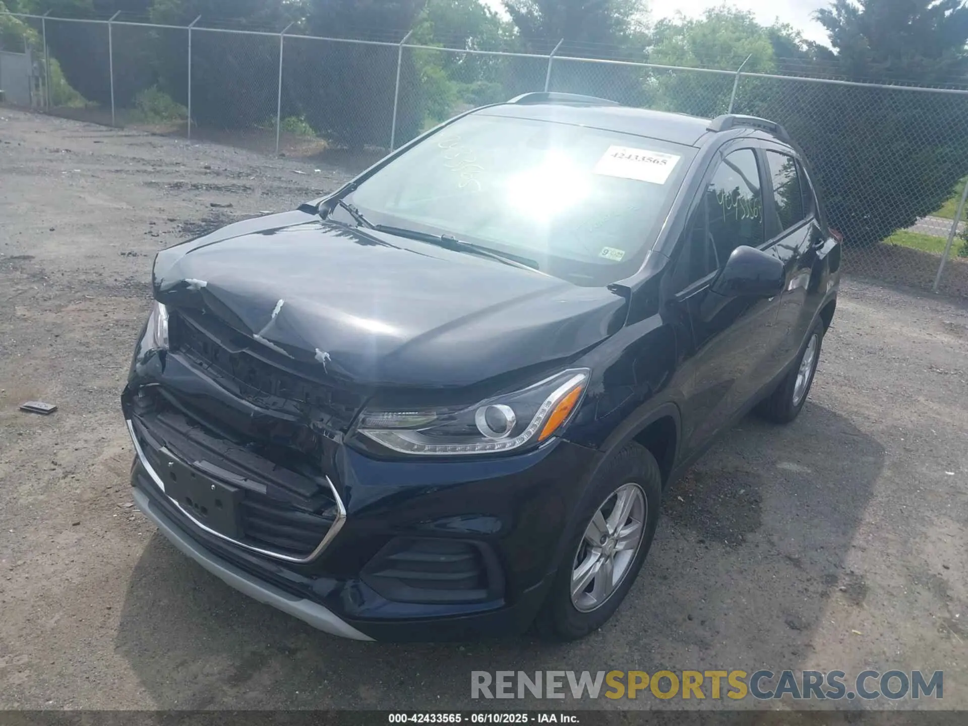 2 Фотография поврежденного автомобиля KL7CJPSM5MB374551 CHEVROLET TRAX 2021