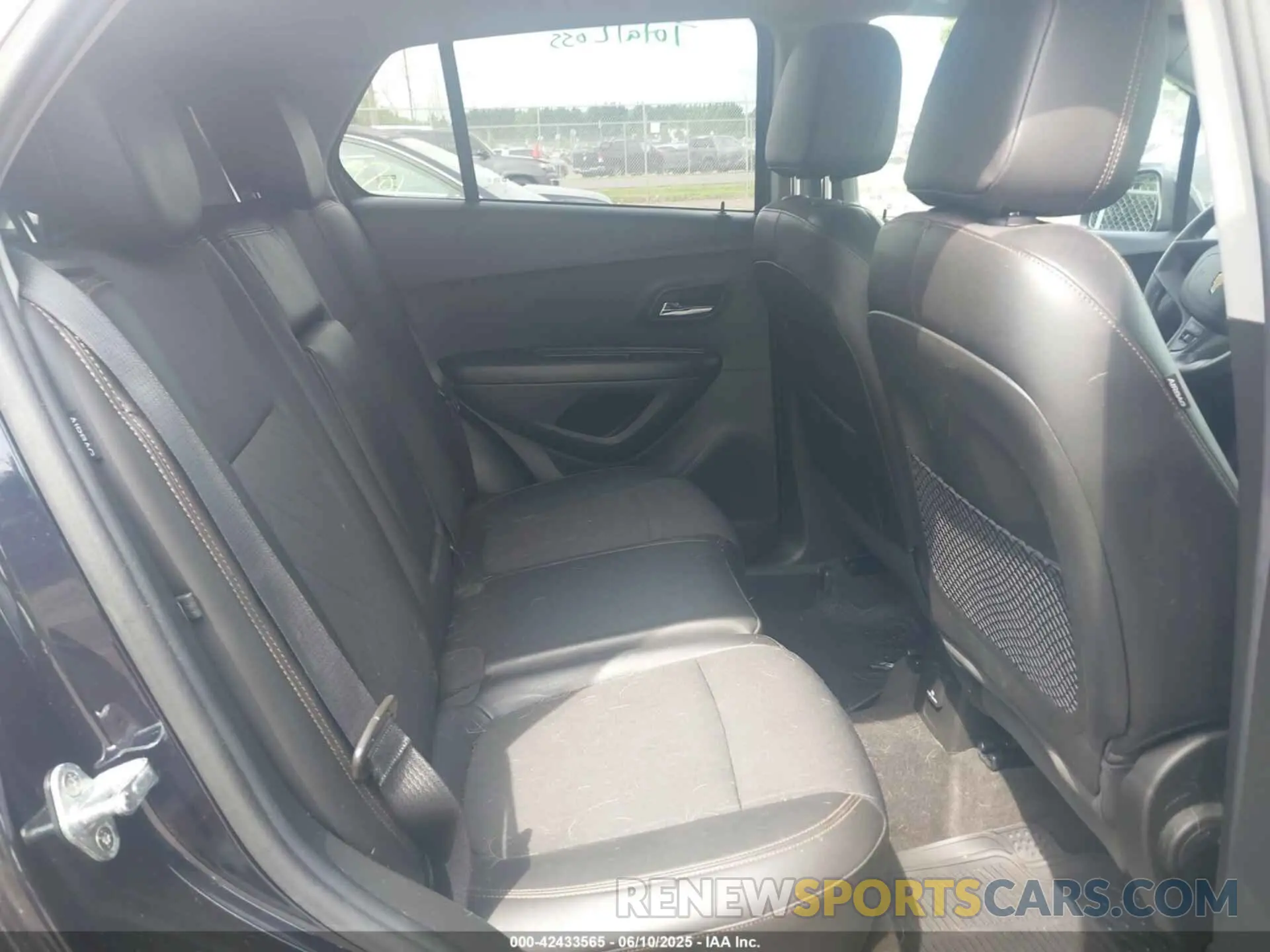 8 Фотография поврежденного автомобиля KL7CJPSM5MB374551 CHEVROLET TRAX 2021