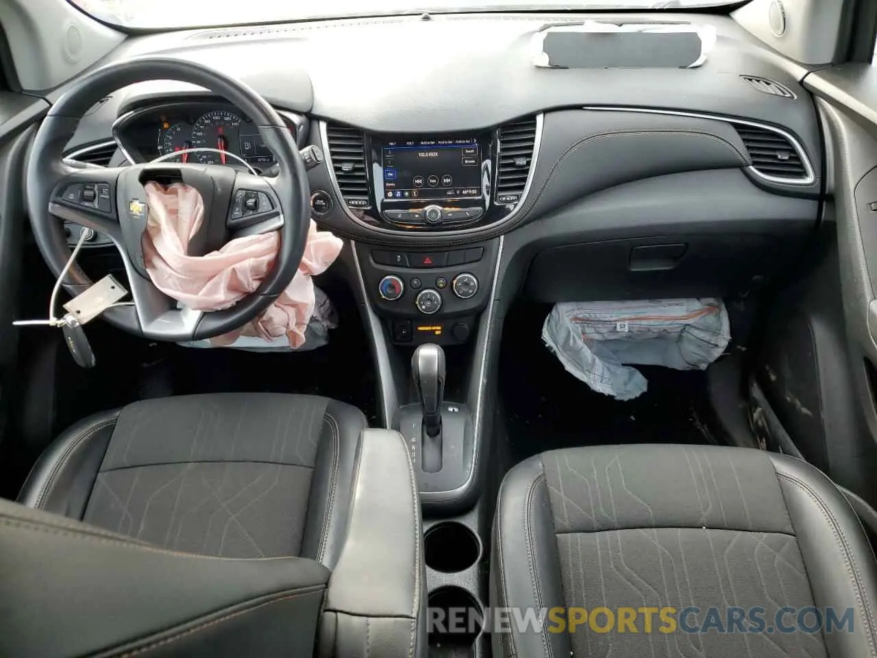 8 Фотография поврежденного автомобиля KL7CJPSM7MB360781 CHEVROLET TRAX 2021