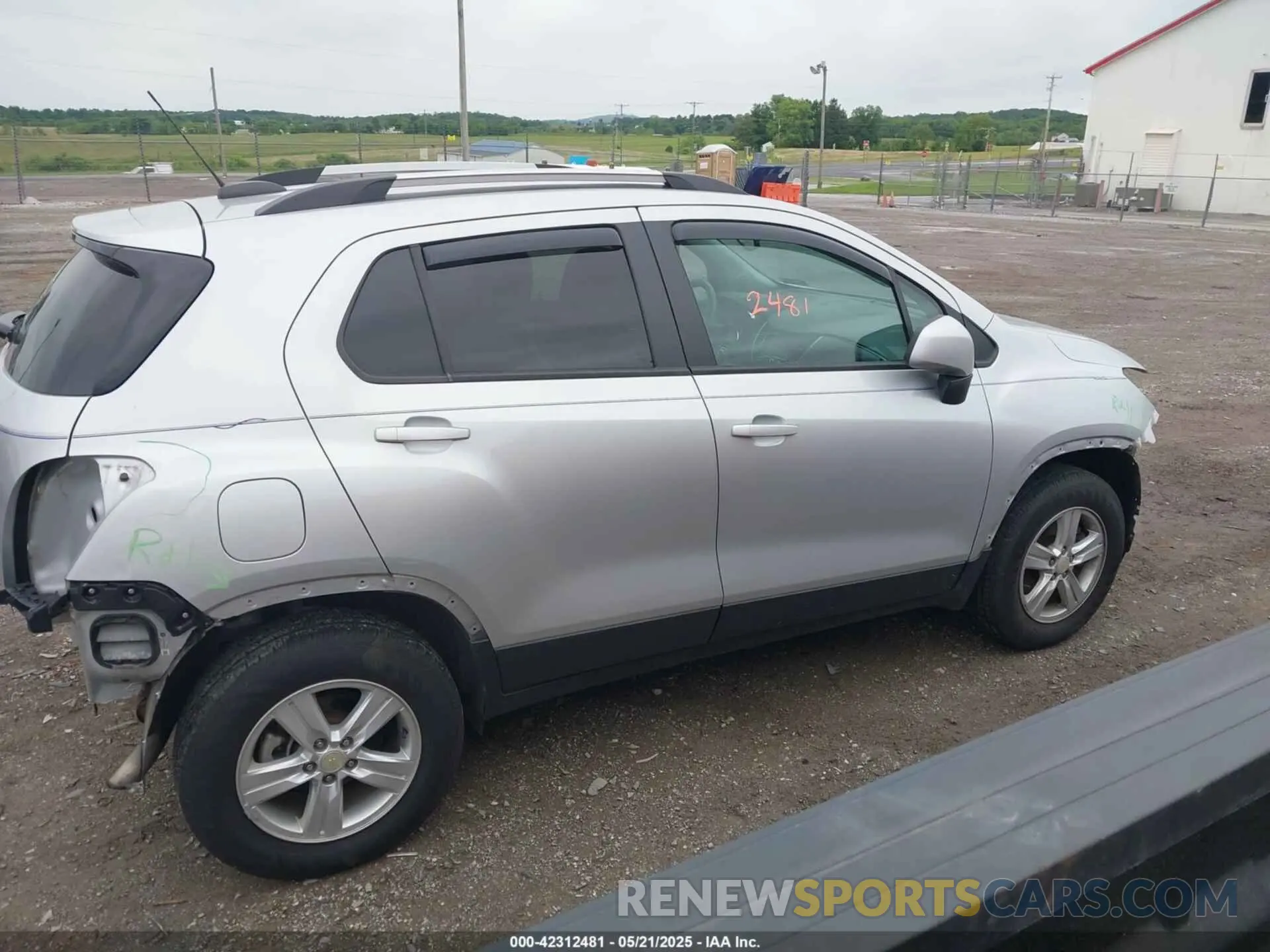13 Фотография поврежденного автомобиля KL7CJPSM9MB362368 CHEVROLET TRAX 2021