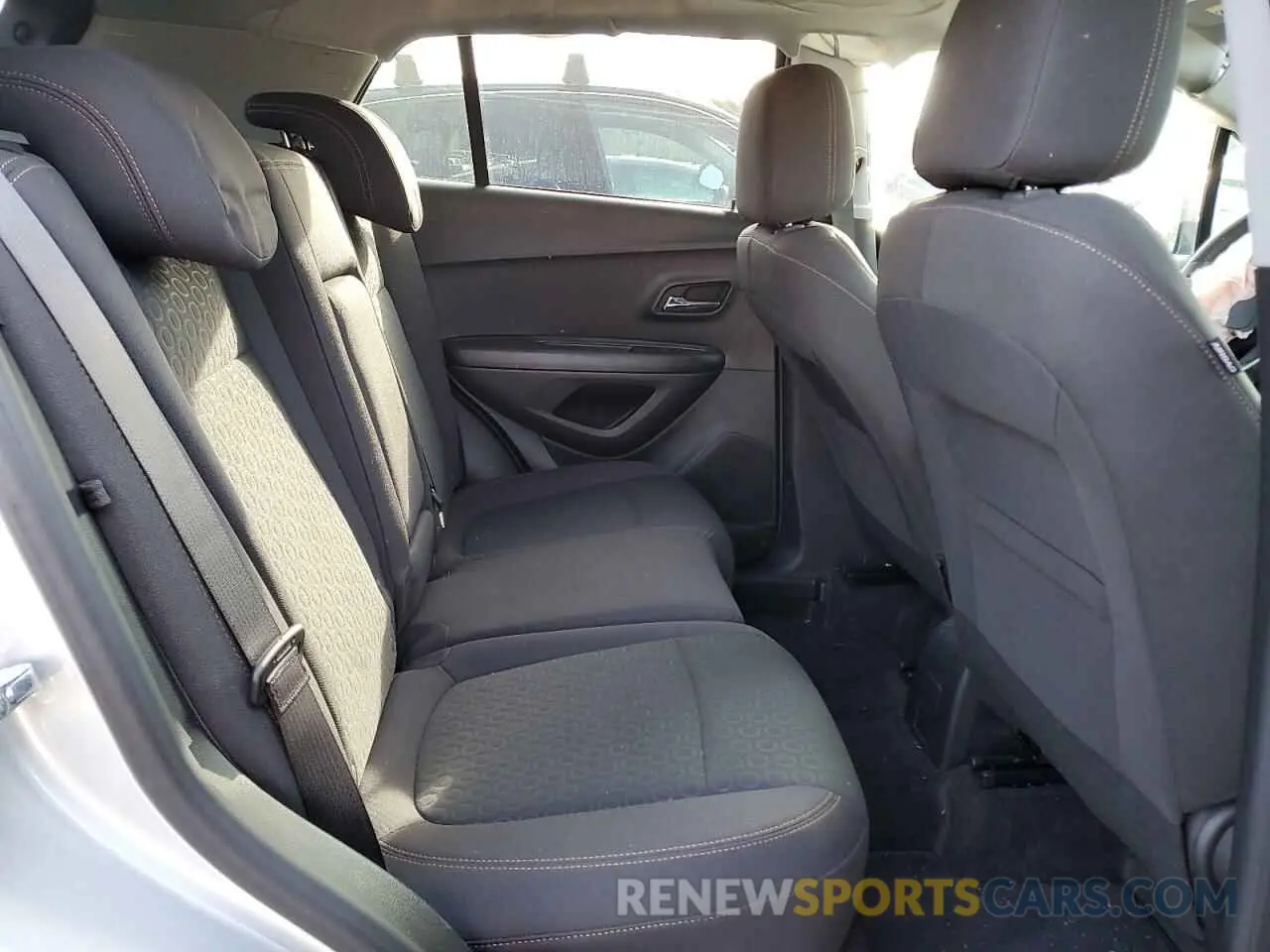 11 Photograph of a damaged car KL7CJKSM2NB527908 CHEVROLET TRAX 2022