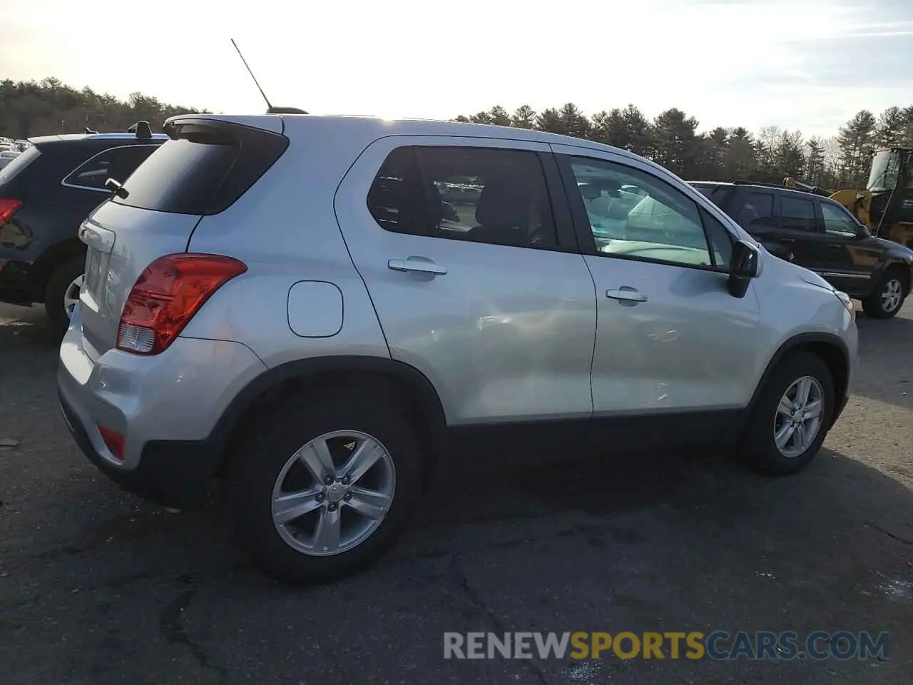 3 Photograph of a damaged car KL7CJKSM2NB527908 CHEVROLET TRAX 2022