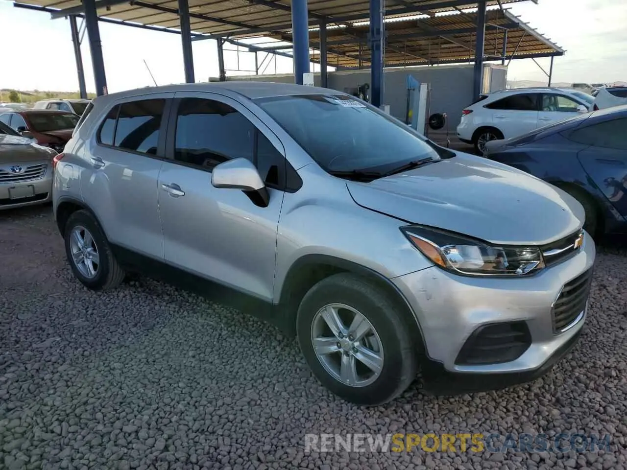 4 Фотография поврежденного автомобиля KL7CJKSM7NB552464 CHEVROLET TRAX 2022