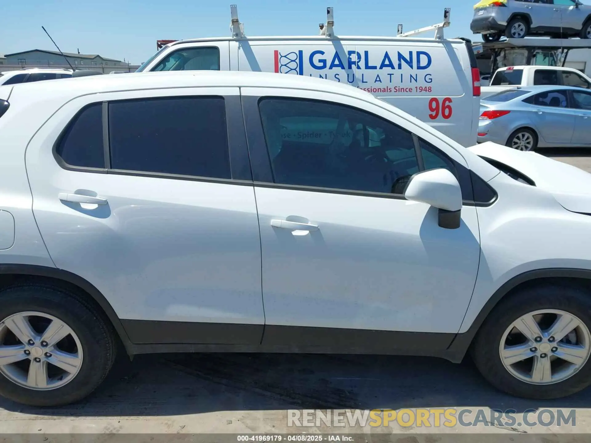 13 Photograph of a damaged car KL7CJKSM9NB510569 CHEVROLET TRAX 2022