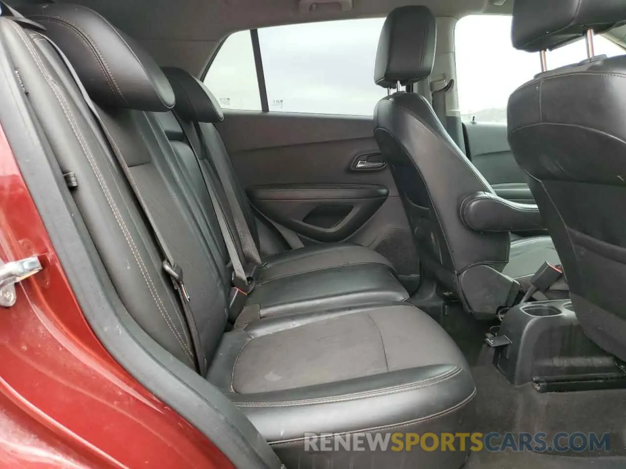 10 Photograph of a damaged car KL7CJLSM1NB560579 CHEVROLET TRAX 2022