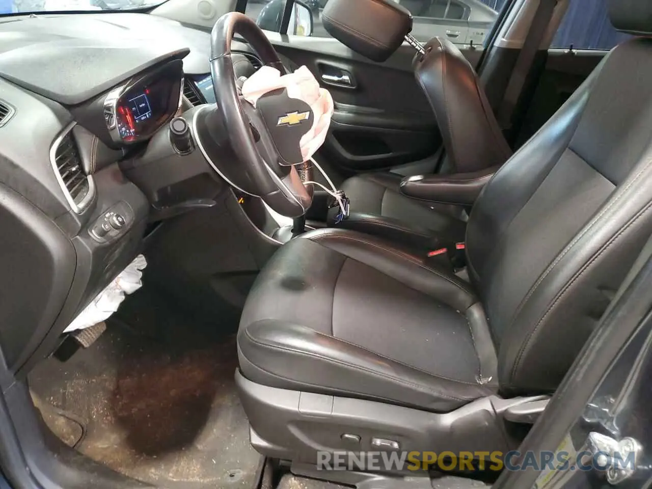 7 Photograph of a damaged car KL7CJLSM3NB530483 CHEVROLET TRAX 2022