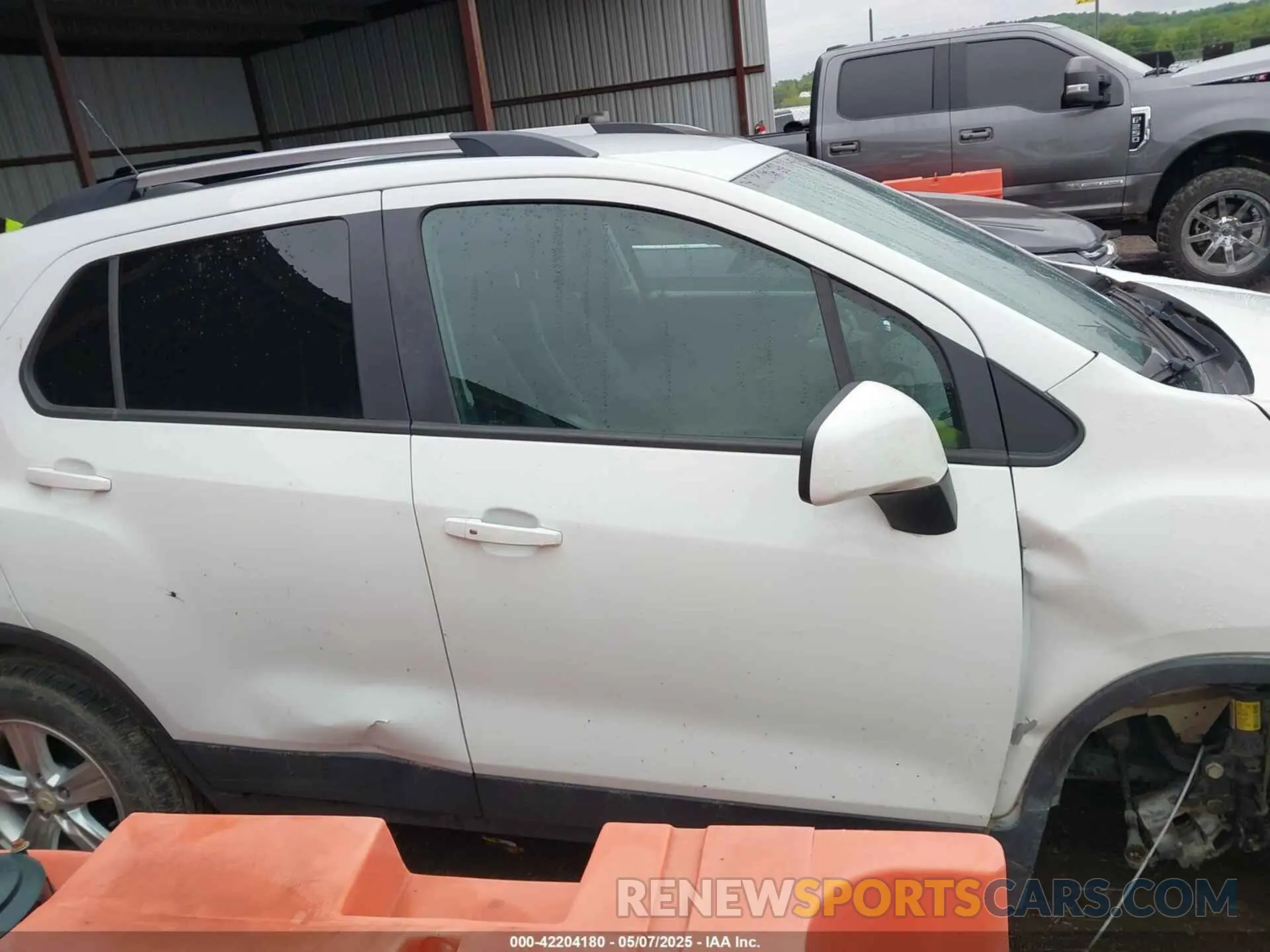13 Photograph of a damaged car KL7CJLSM4NB500909 CHEVROLET TRAX 2022