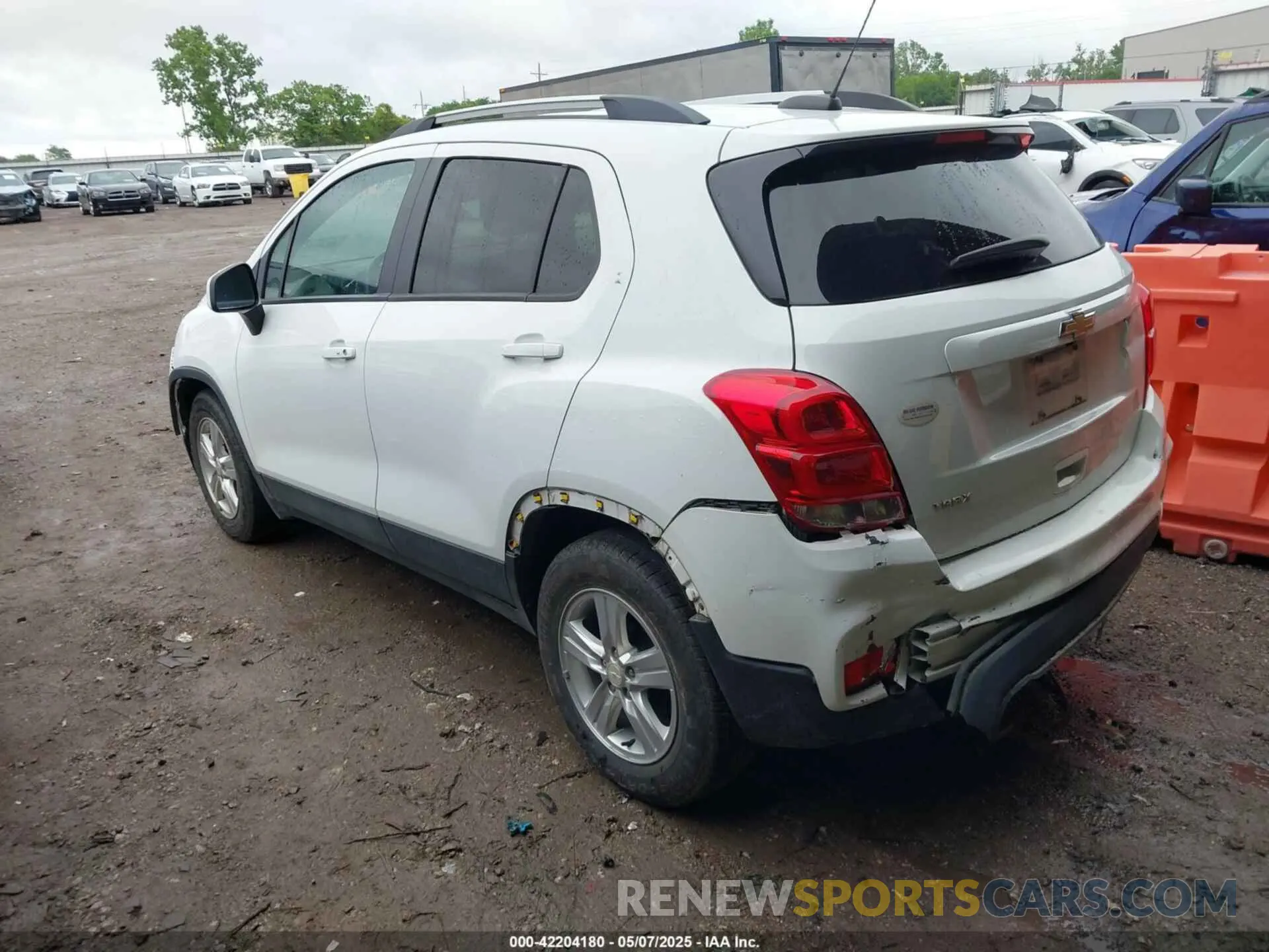 3 Photograph of a damaged car KL7CJLSM4NB500909 CHEVROLET TRAX 2022
