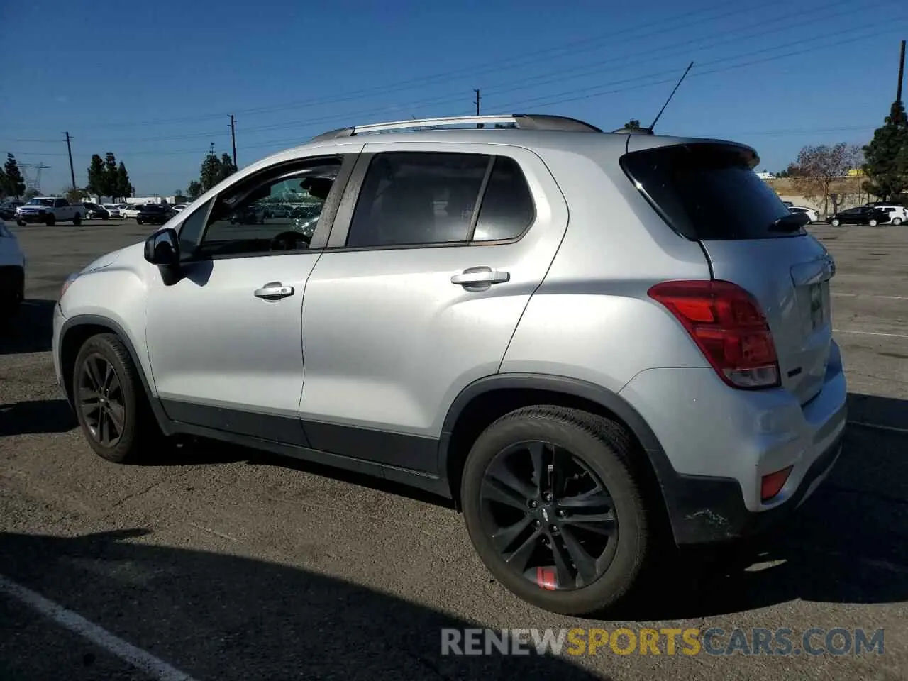 2 Фотография поврежденного автомобиля KL7CJLSM4NB551147 CHEVROLET TRAX 2022